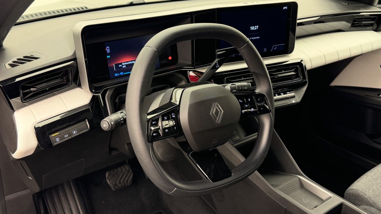 RENAULT R4 E-Tech Comfort Range 52 kWh Evolution-image-6