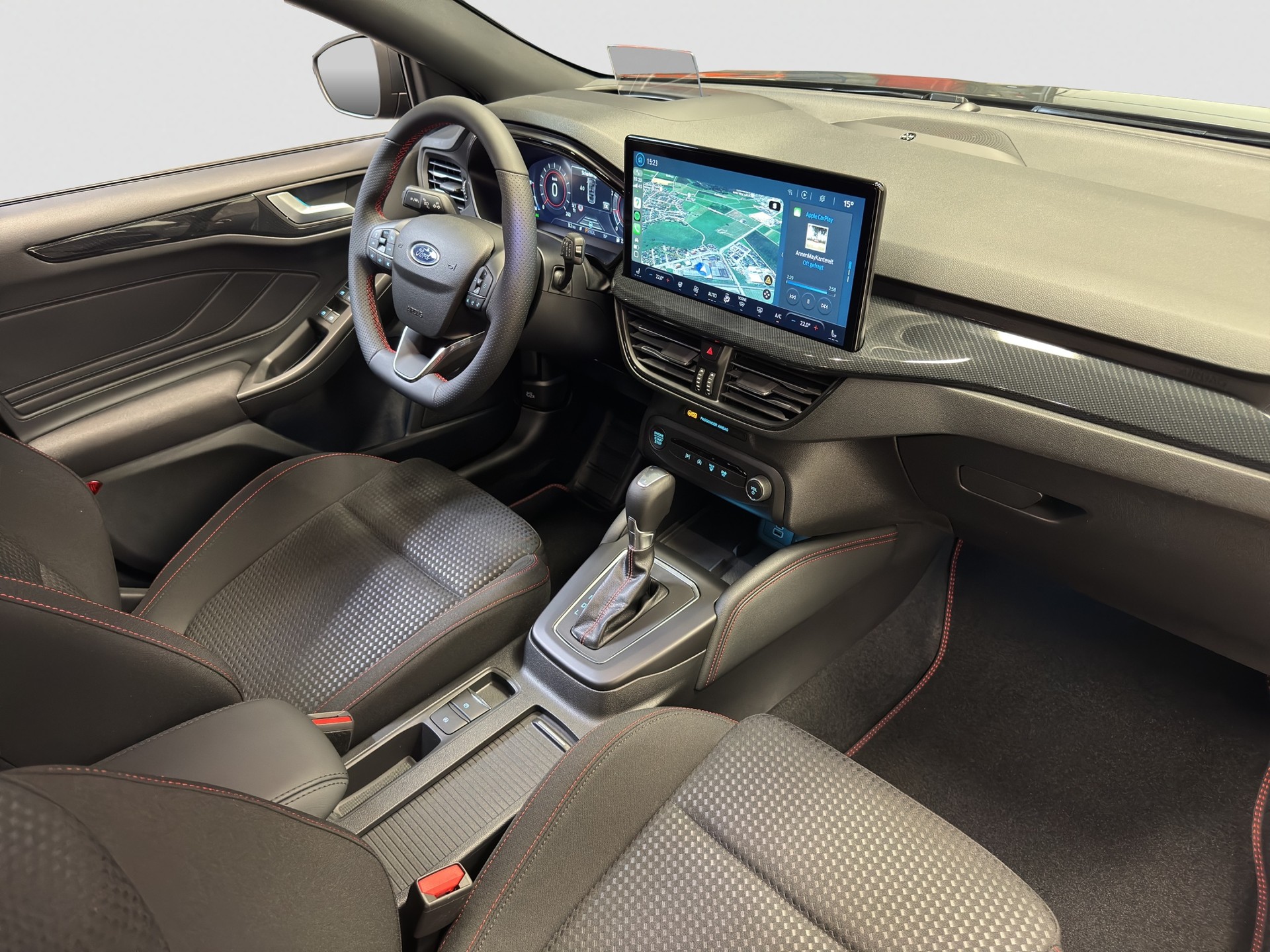FORD Focus 1.0 MHEV ST-Line X Automat-image-11