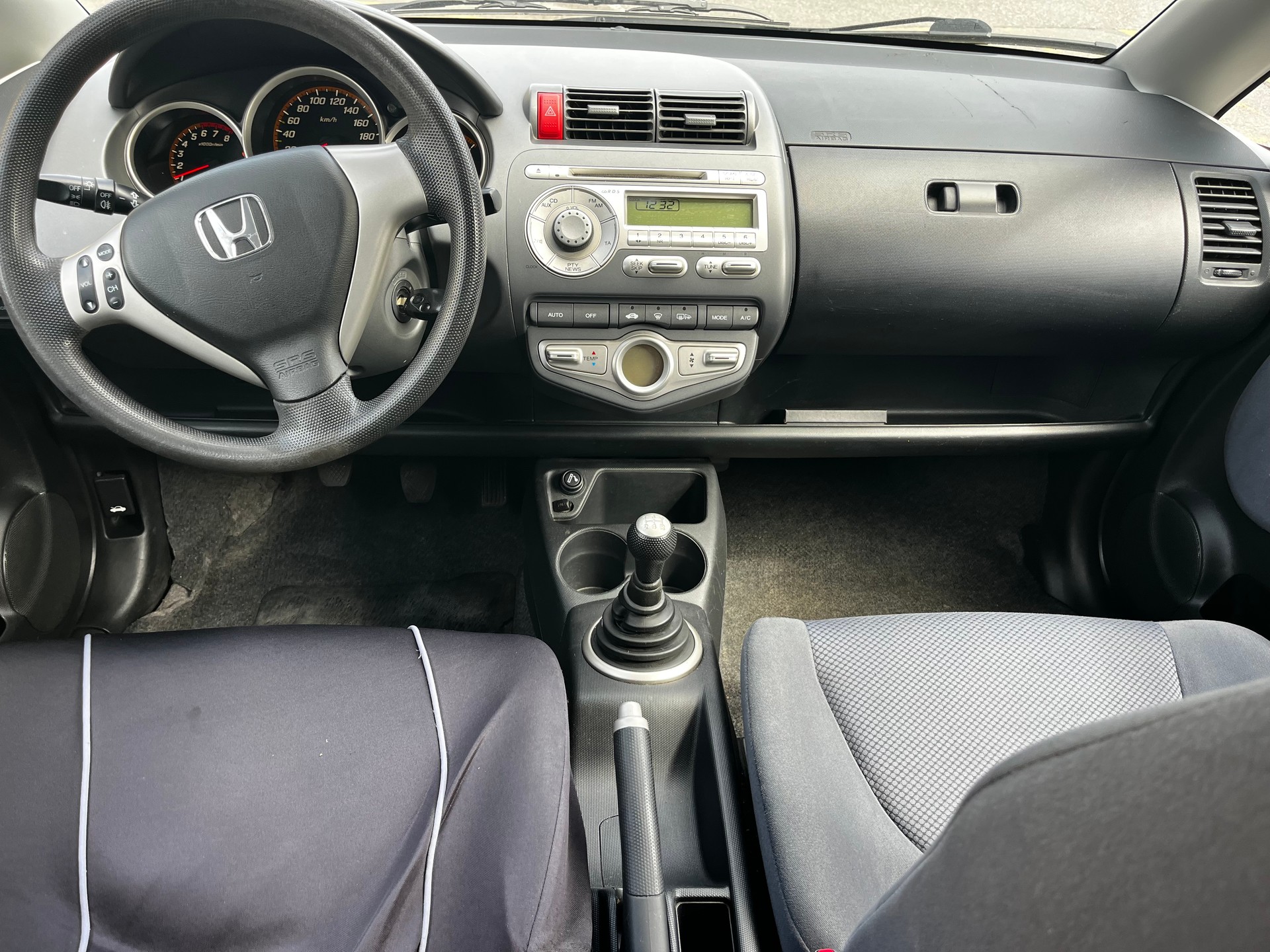 HONDA Jazz 1.4i ES-image-8