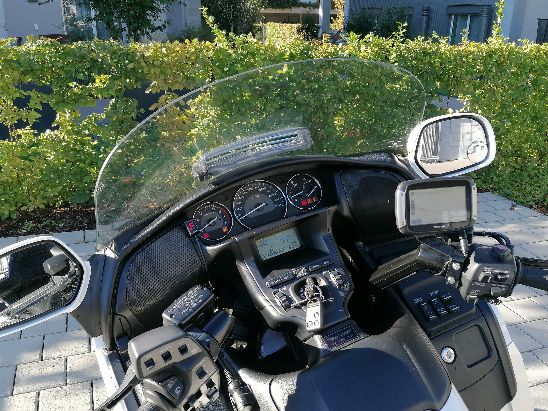 HONDA GL 1800 A Goldwing Airbag-image-6