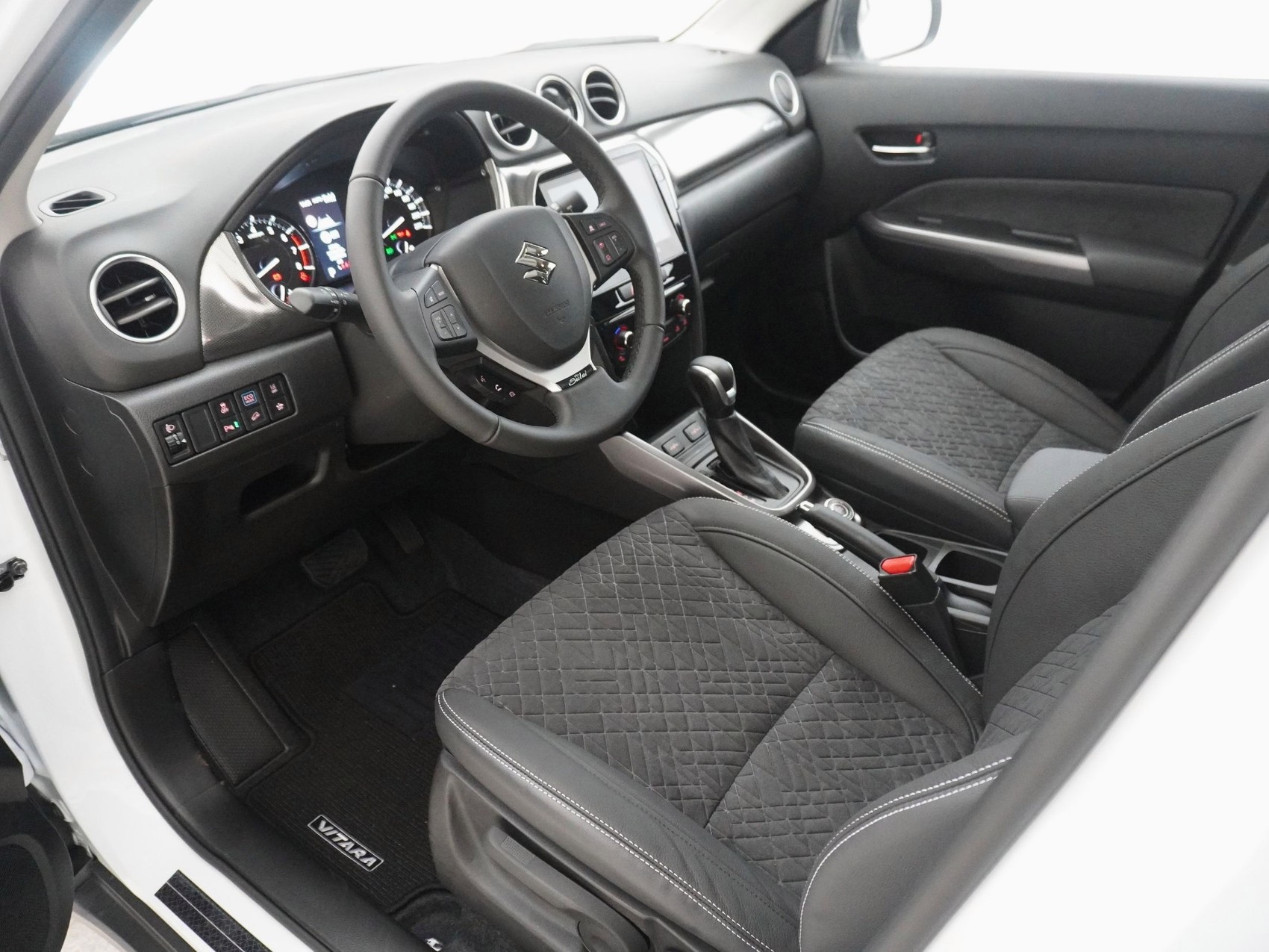 SUZUKI Vitara 1.5 Piz Sulai Top Hybrid 4x4-image-7