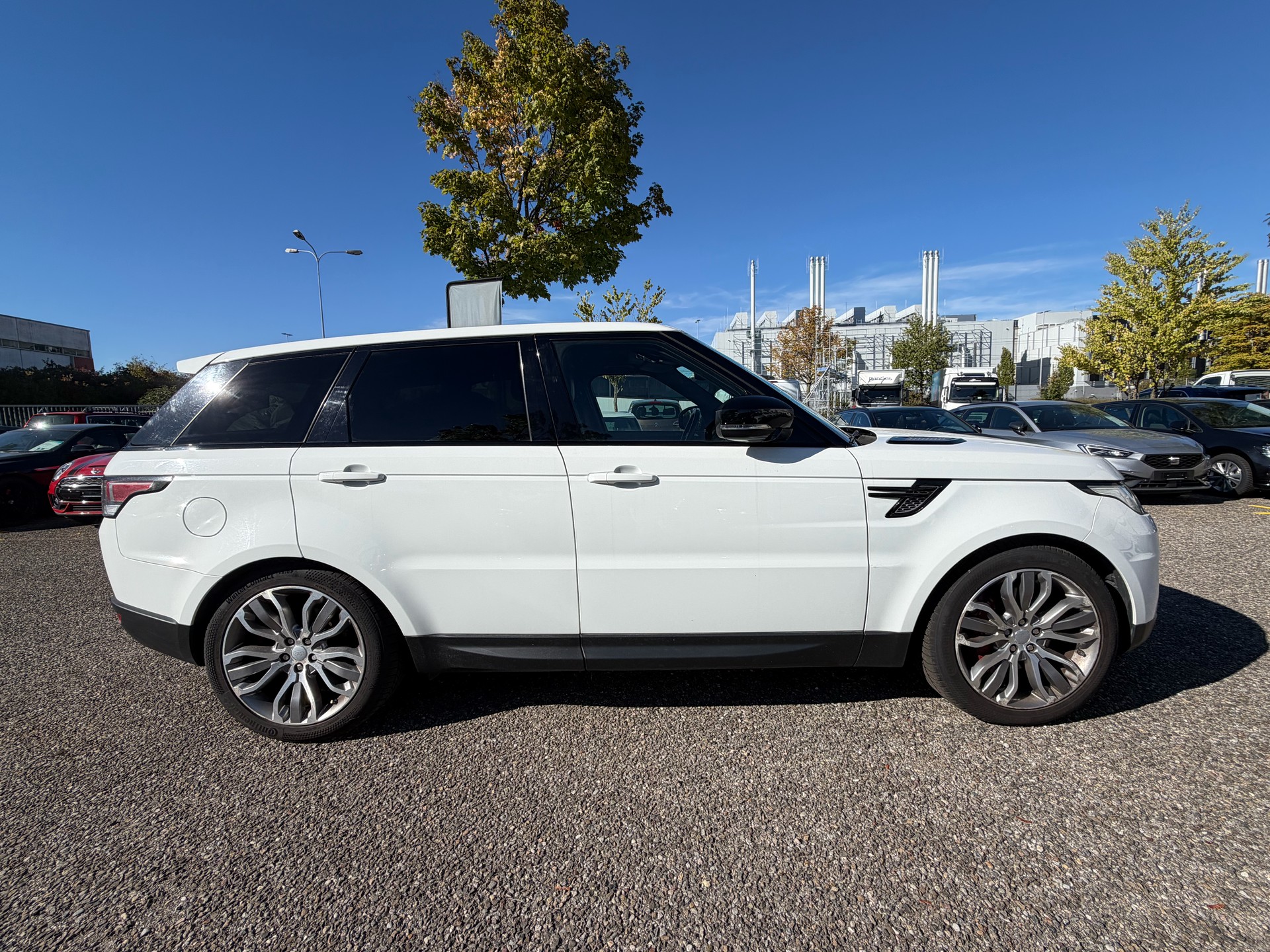 LAND ROVER Range Rover Sport 4.4 SDV8 HSE Automatic-showroom-element-3