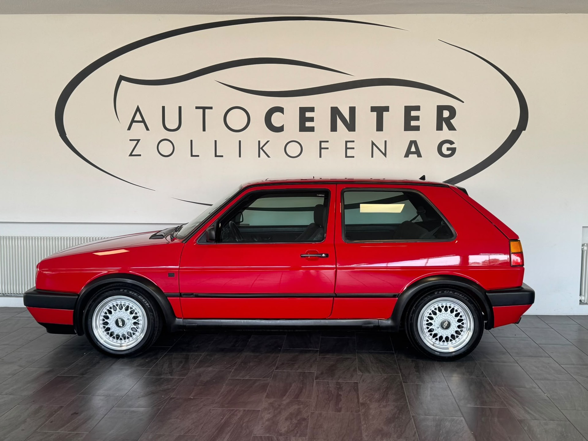 VW Golf 1800 GTI G60 Edition-showroom-element-3