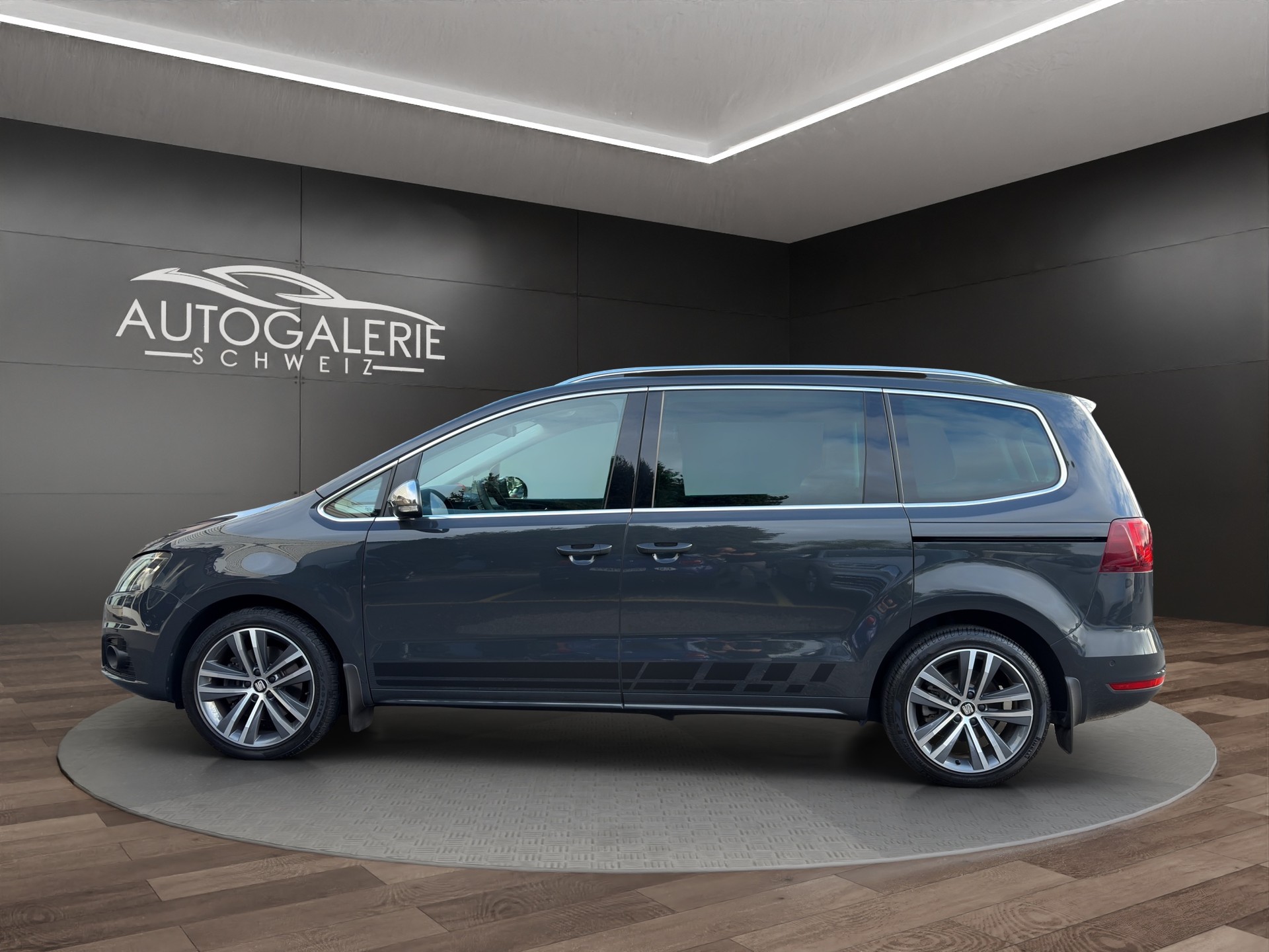 SEAT Alhambra 1.4 TSI FR Line DSG | CH | 7 Sitzer mit Kindersitzen | Elektrische Türen | AHK | Apple CarPlay/Android Auto | DAB+ |-image-1