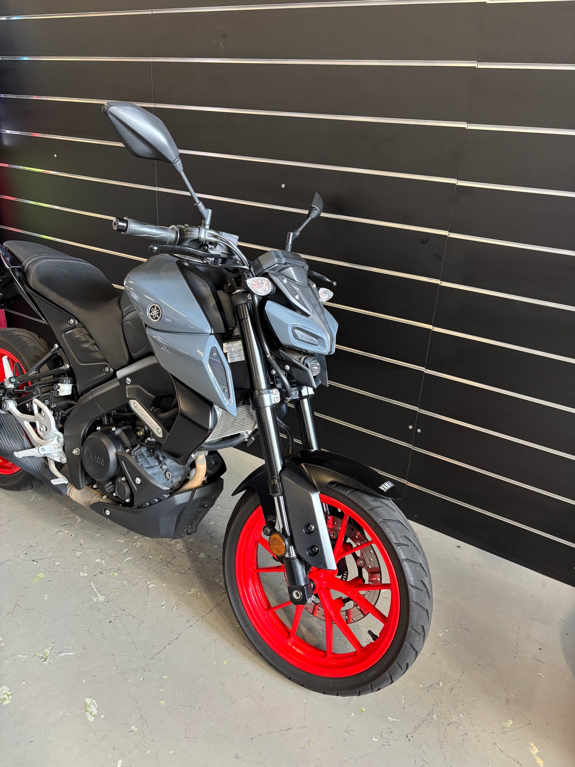 YAMAHA MT-125 ABS-image-2