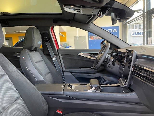 RENAULT Austral 1.2 HEV 200 Iconic Esprit Alpine A-image-7