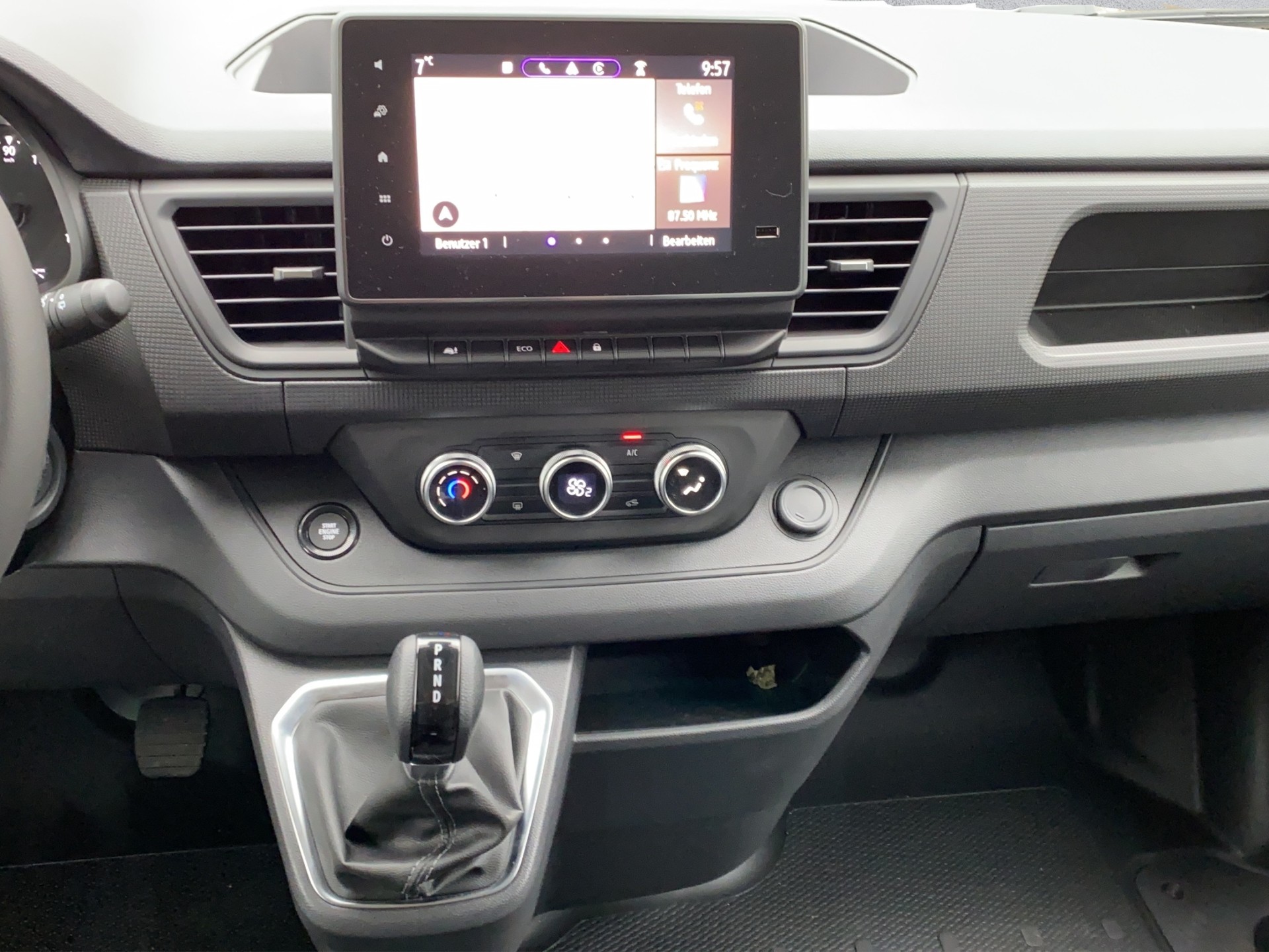 RENAULT Trafic Elektro EV52 22kW L2H1 Elektrofahrzeug 100% Elektrik-image-11
