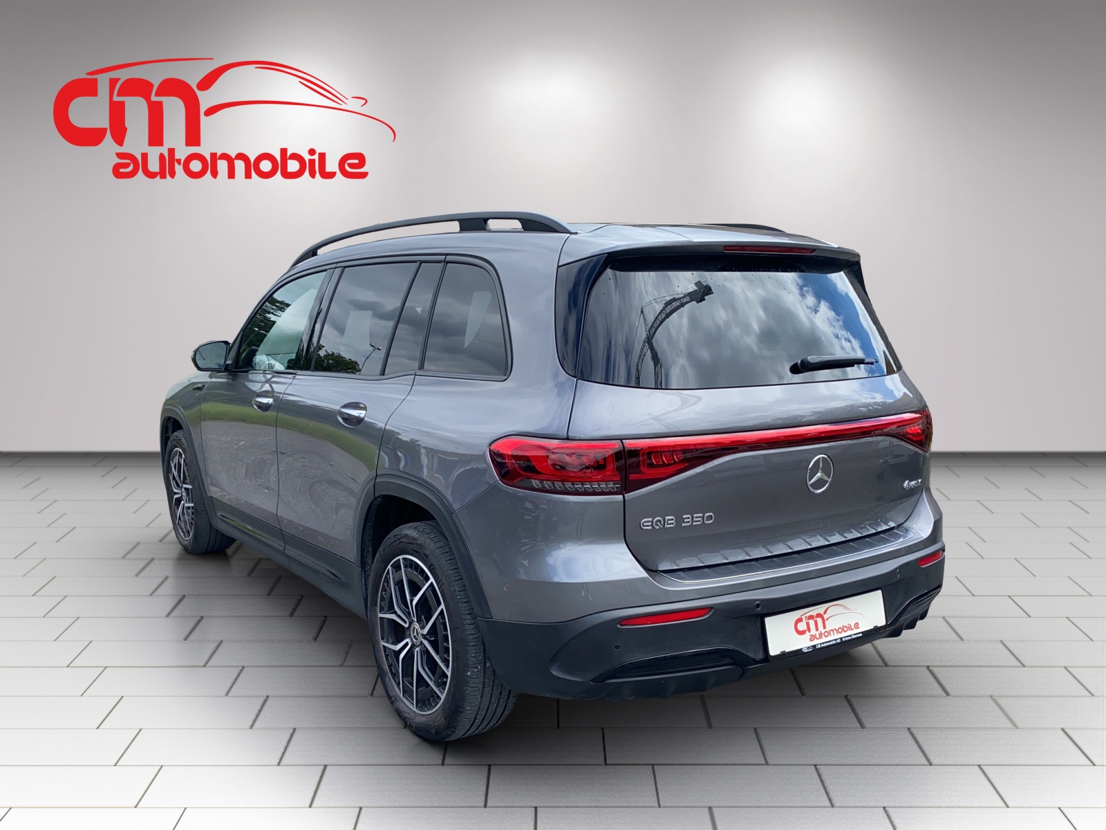 MERCEDES-BENZ EQB 350 AMG Line 4Matic-showroom-element-2