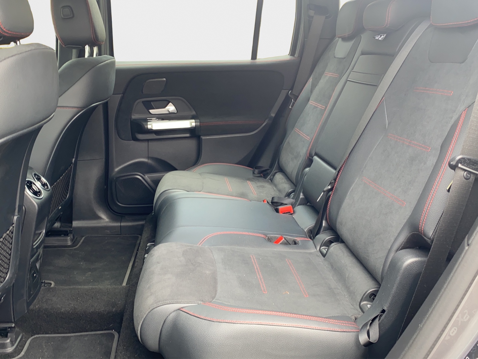 MERCEDES-BENZ EQB 350 AMG Line 4Matic-image-27