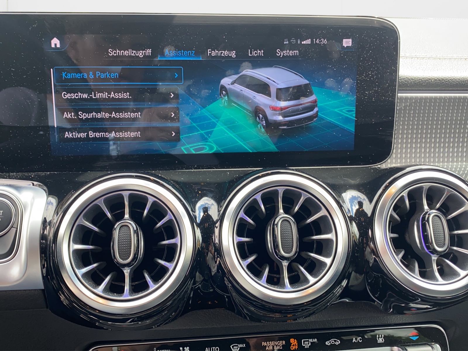MERCEDES-BENZ EQB 350 AMG Line 4Matic-image-26