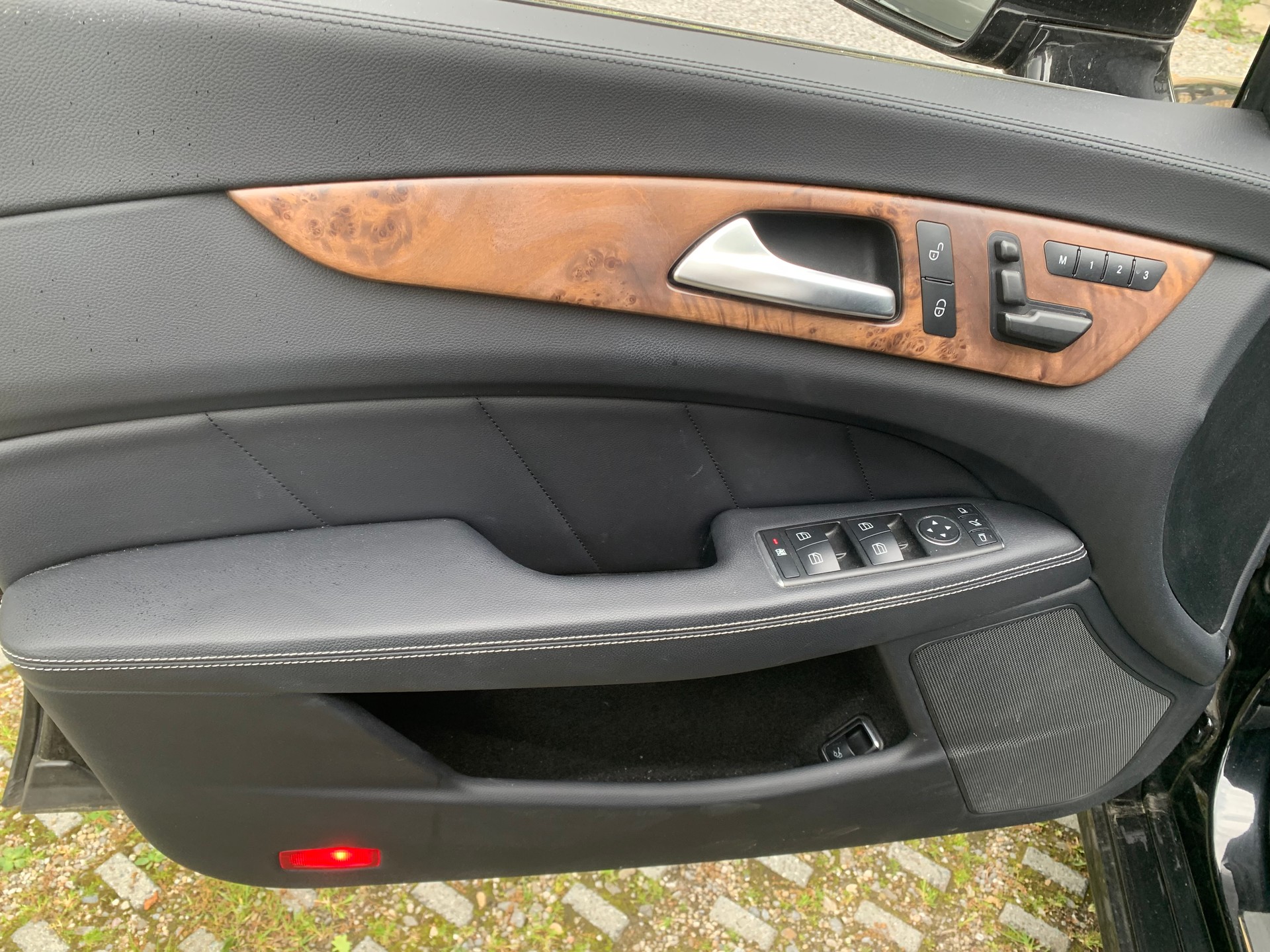 MERCEDES-BENZ CLS Shooting Brake 500 4Matic 7G-Tronic-image-10