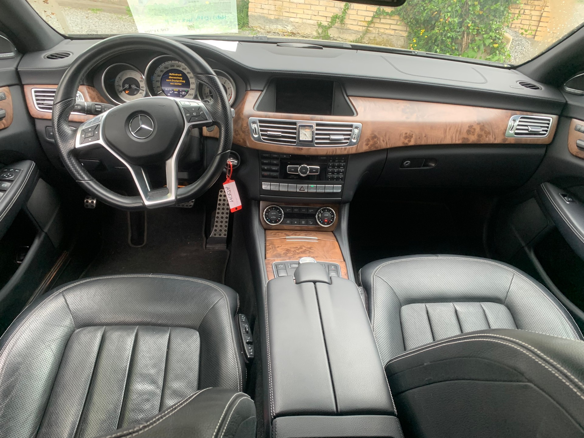 MERCEDES-BENZ CLS Shooting Brake 500 4Matic 7G-Tronic-image-8