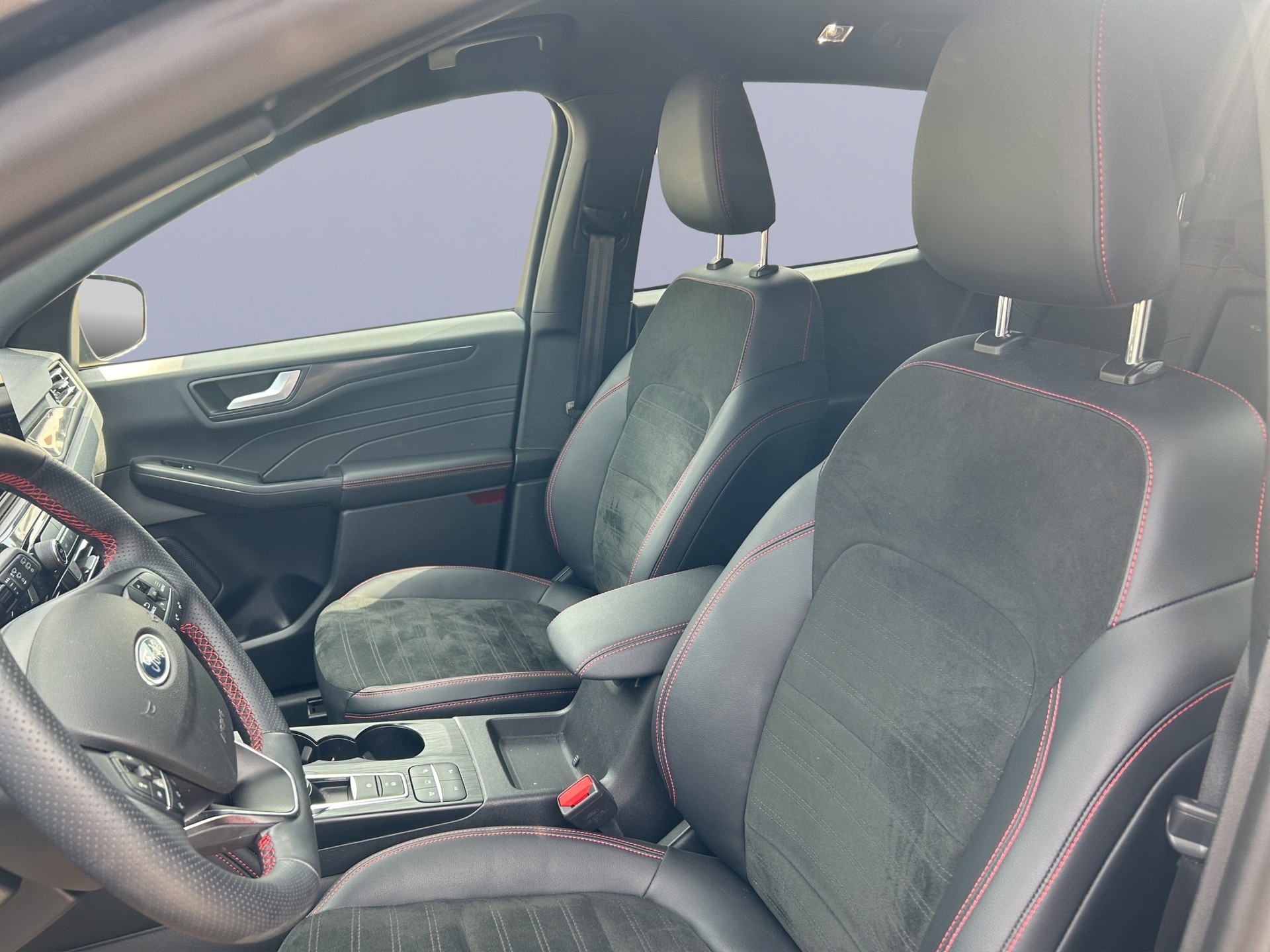 FORD Kuga 2.5 PHEV ST-Line 2WD-image-8