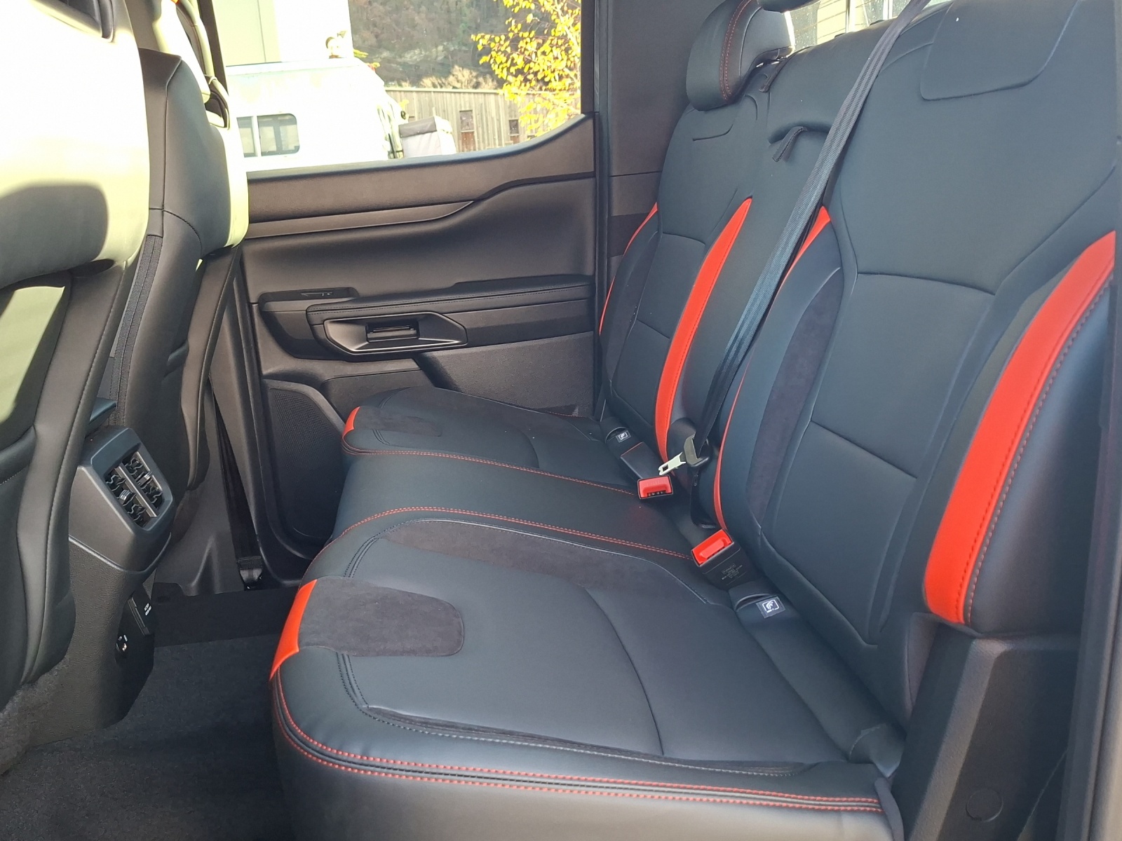 FORD Ranger Raptor 2.0 Diesel EcoBlue 4x4 Automatique-image-9