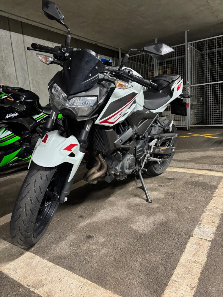 KAWASAKI Z 400