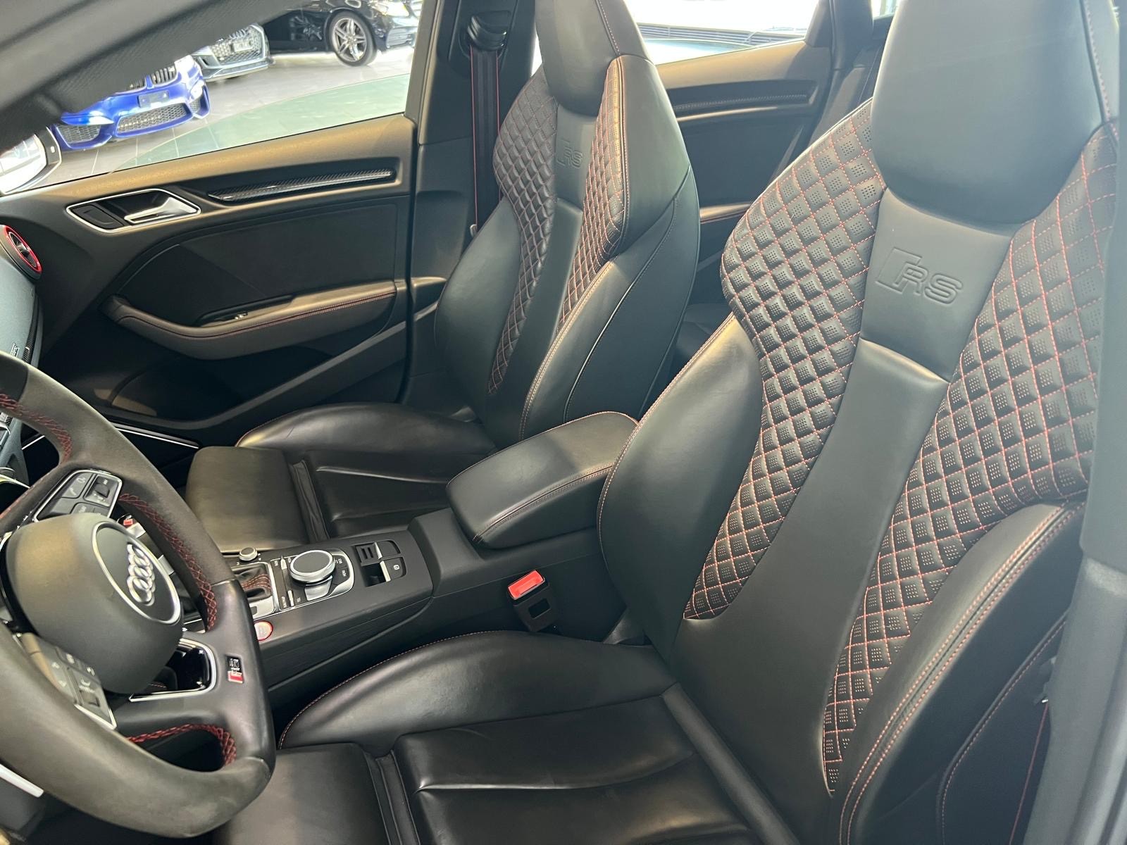 AUDI RS3 Limousine 2.5 TSI quattro S-tronic-image-16
