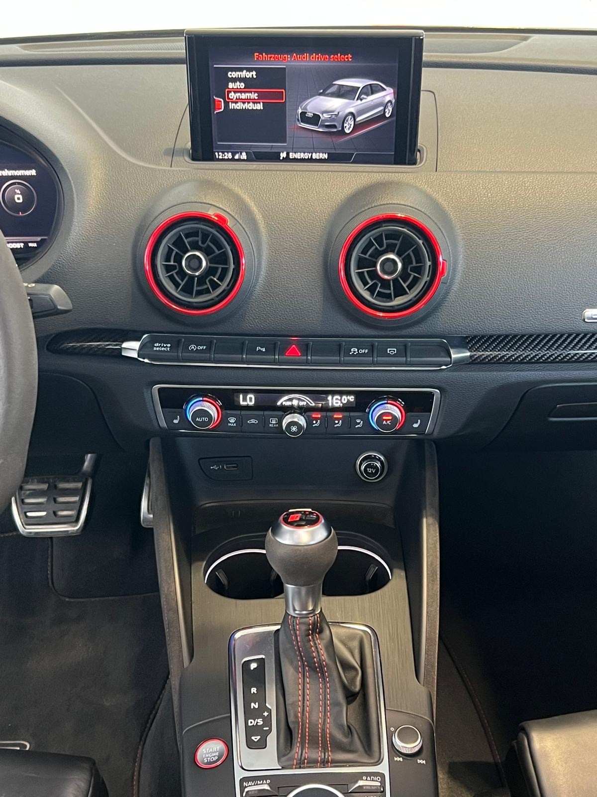 AUDI RS3 Limousine 2.5 TSI quattro S-tronic-image-28