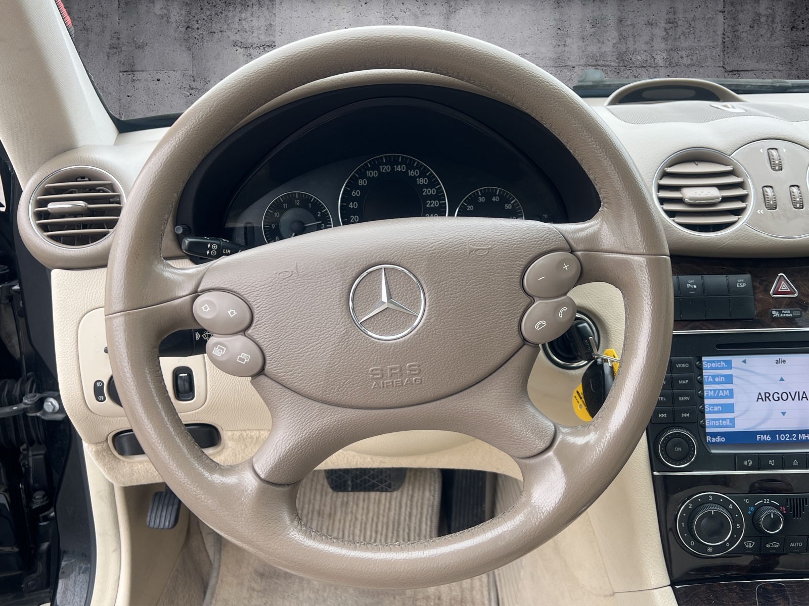 MERCEDES-BENZ CLK 350 Elégance 7G-Tronic-image-8