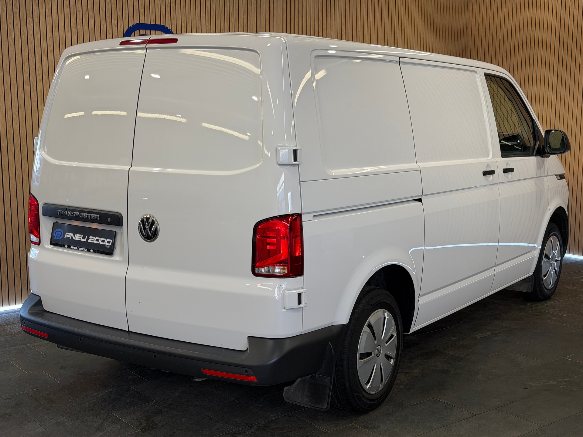 VW T6.1 2.0 TDI TRANSPORTER 3 Plätzer-showroom-element-2