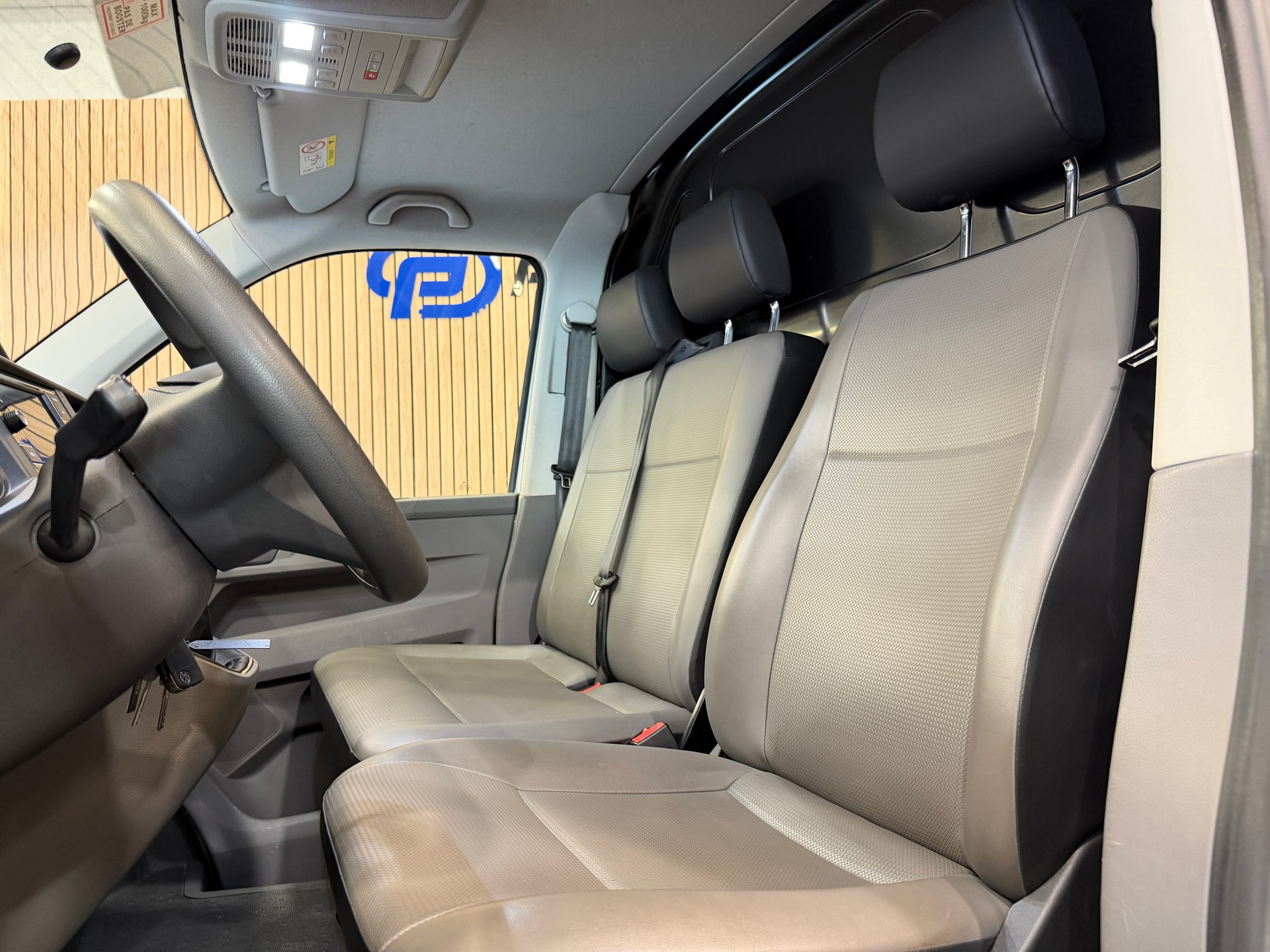VW T6.1 2.0 TDI TRANSPORTER 3 Plätzer-image-11
