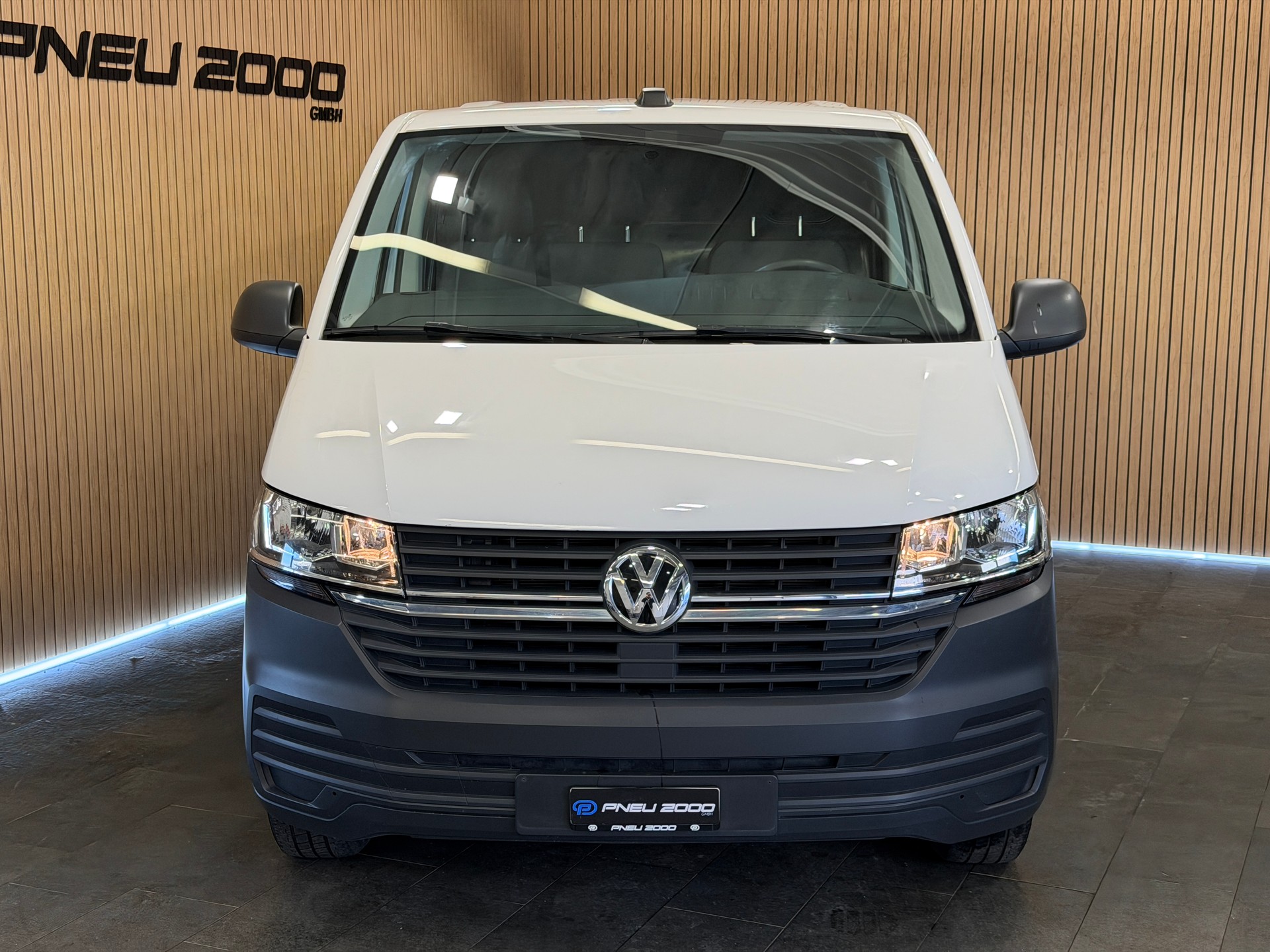 VW T6.1 2.0 TDI TRANSPORTER 3 Plätzer-showroom-element-1