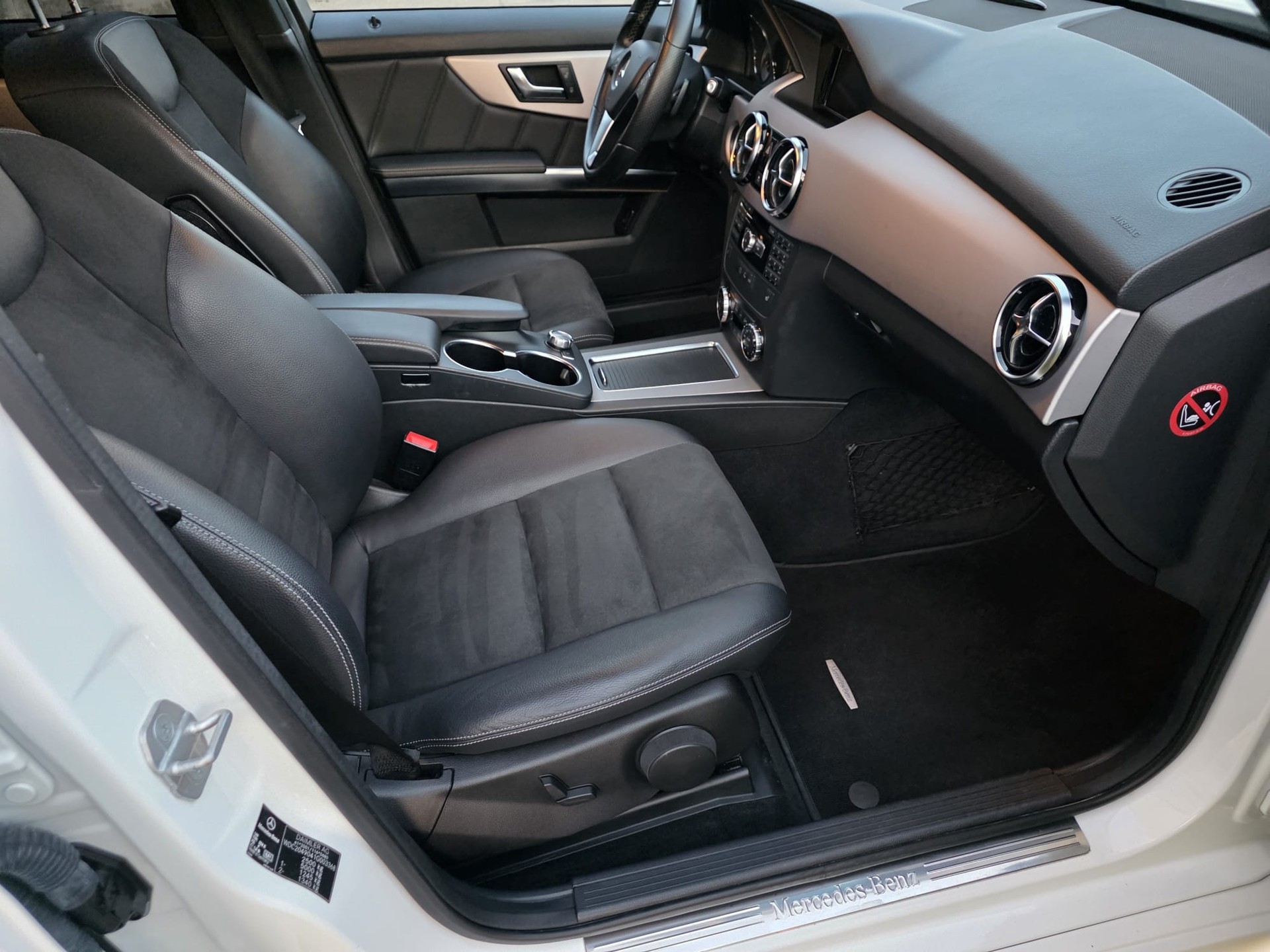MERCEDES-BENZ GLK 250 BlueTEC 4Matic 7G-Tronic AMG Paket-image-12