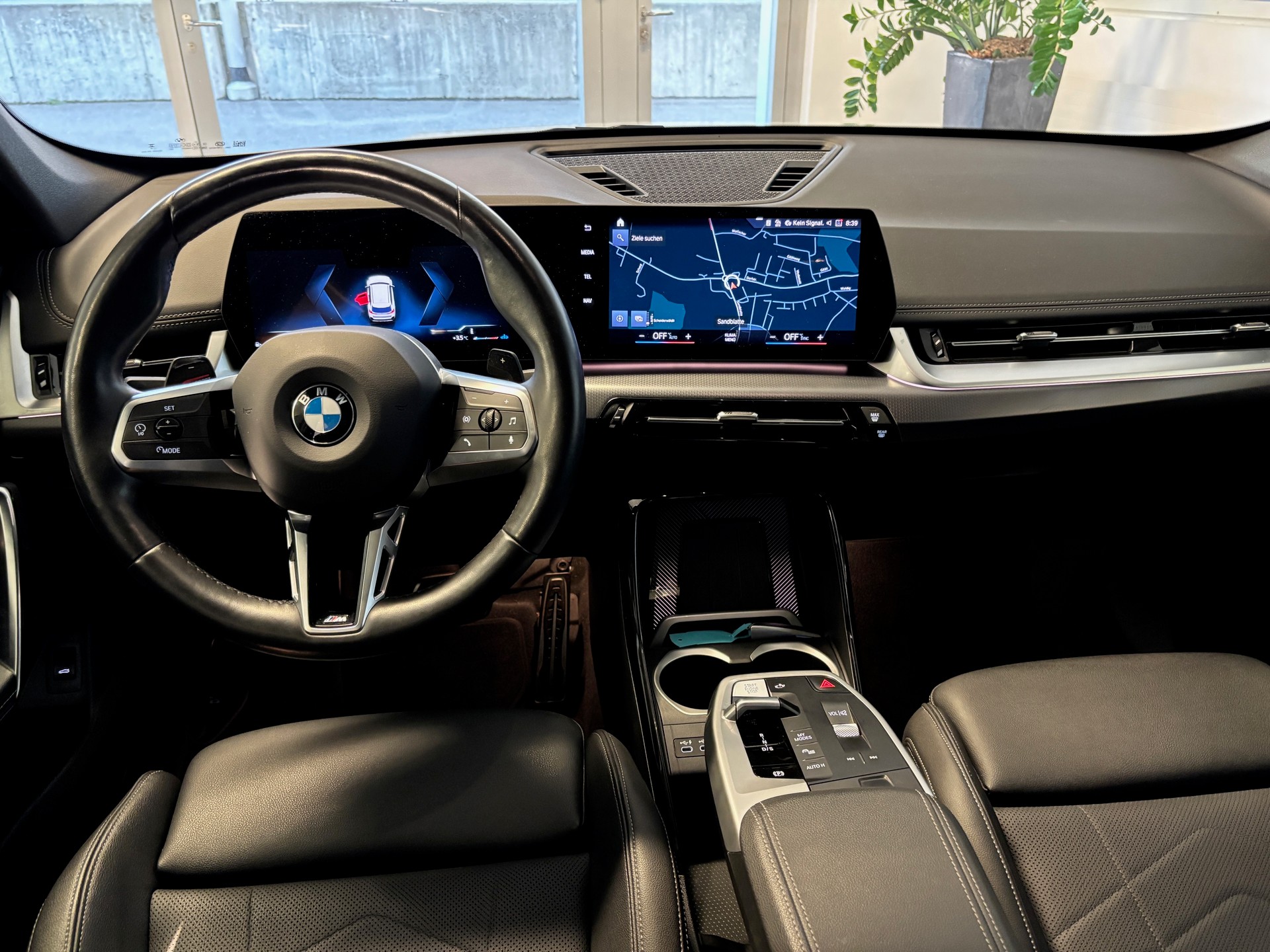 BMW X1 sDrive 18d M Sport-image-11