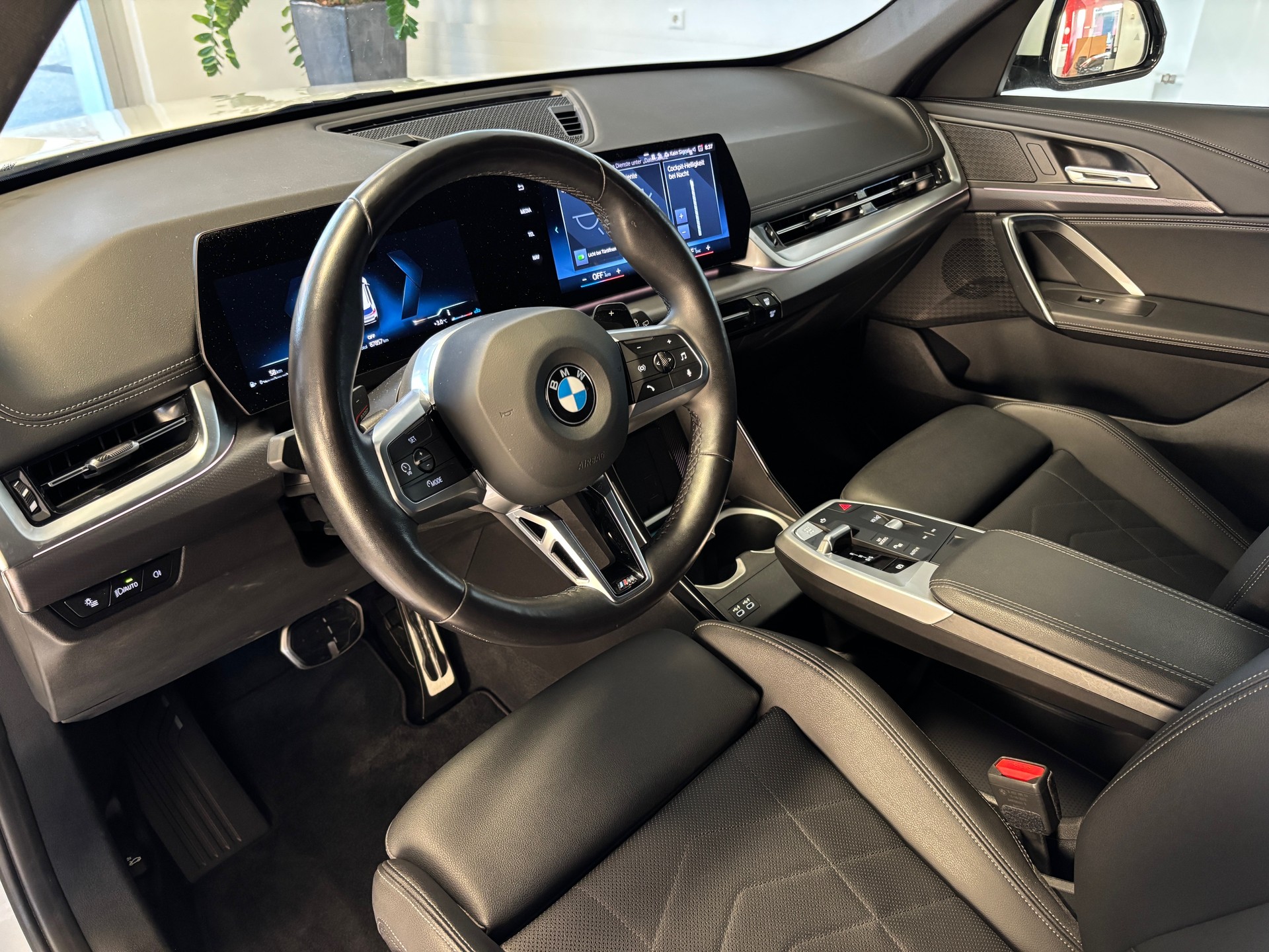 BMW X1 sDrive 18d M Sport-image-4