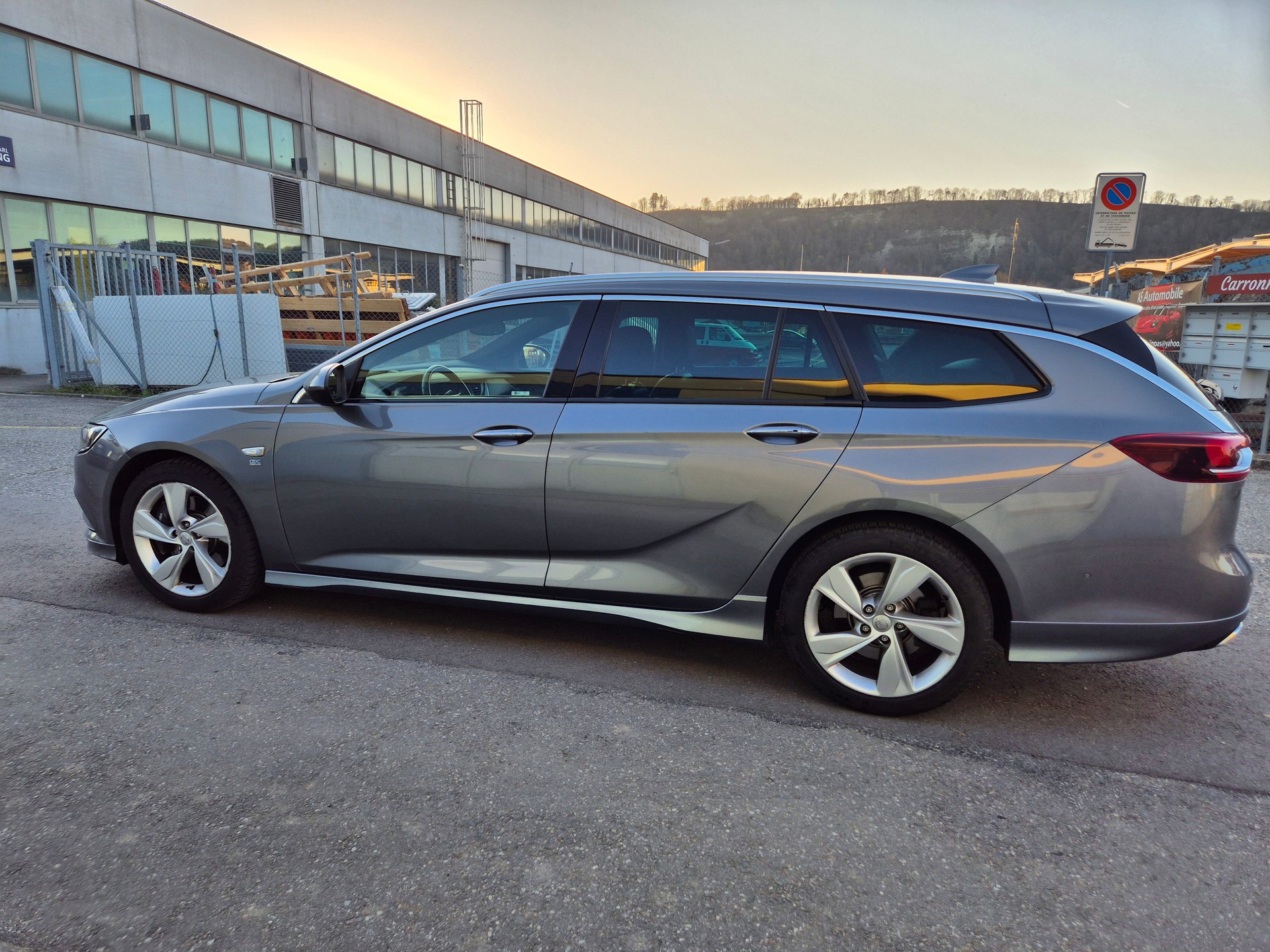 OPEL Insignia 2.0 T Sports Tourer Exclusive 4WD Automat-image-8