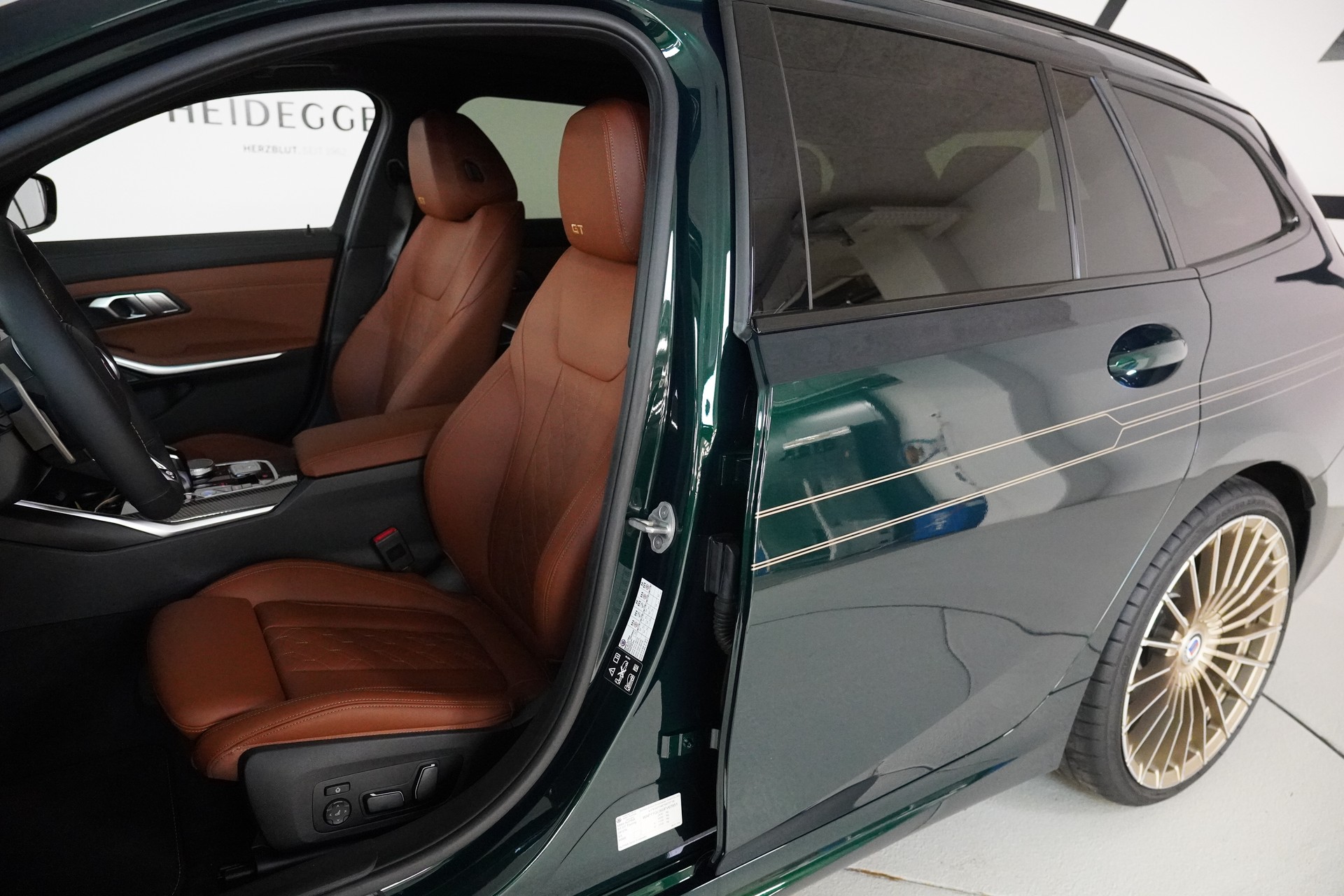 BMW-ALPINA B3 BiTurbo Touring 3.0 xDrive GT Switch-Tronic-image-11