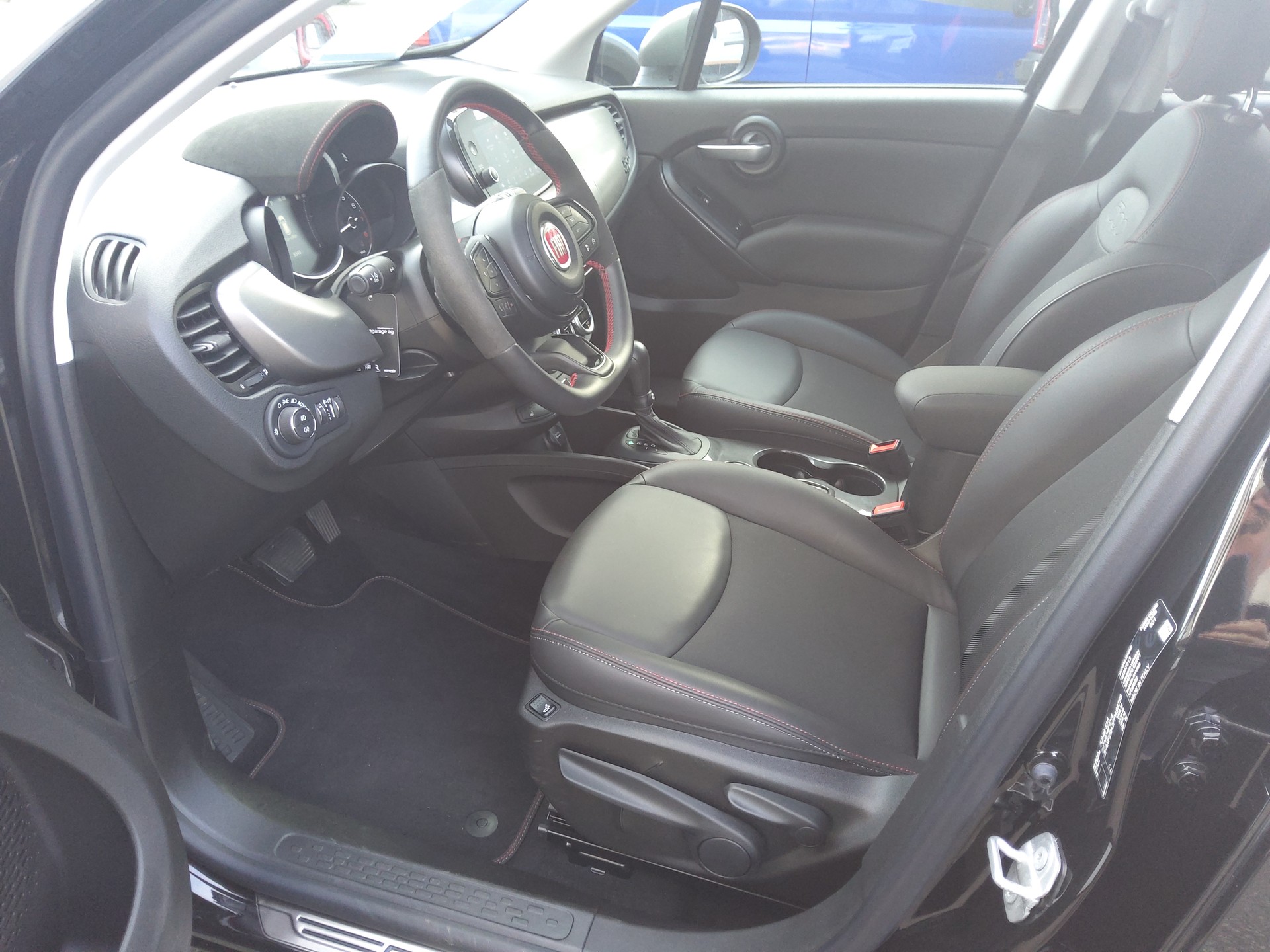 FIAT 500X 1.5 Hybrid Sport DCT-image-8