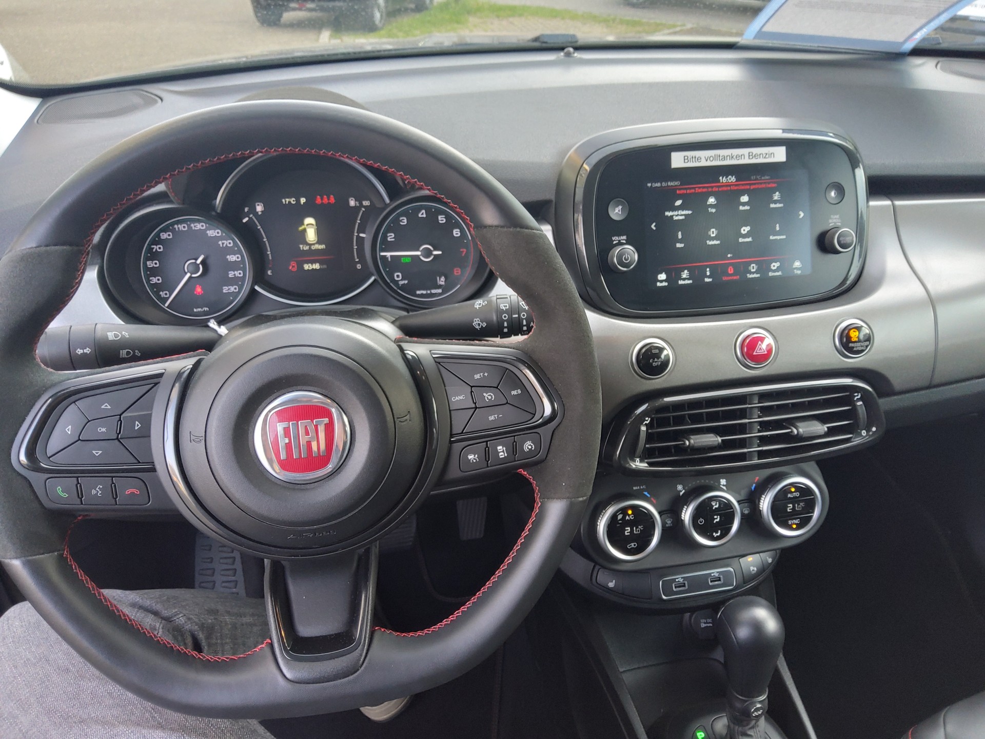 FIAT 500X 1.5 Hybrid Sport DCT-image-12