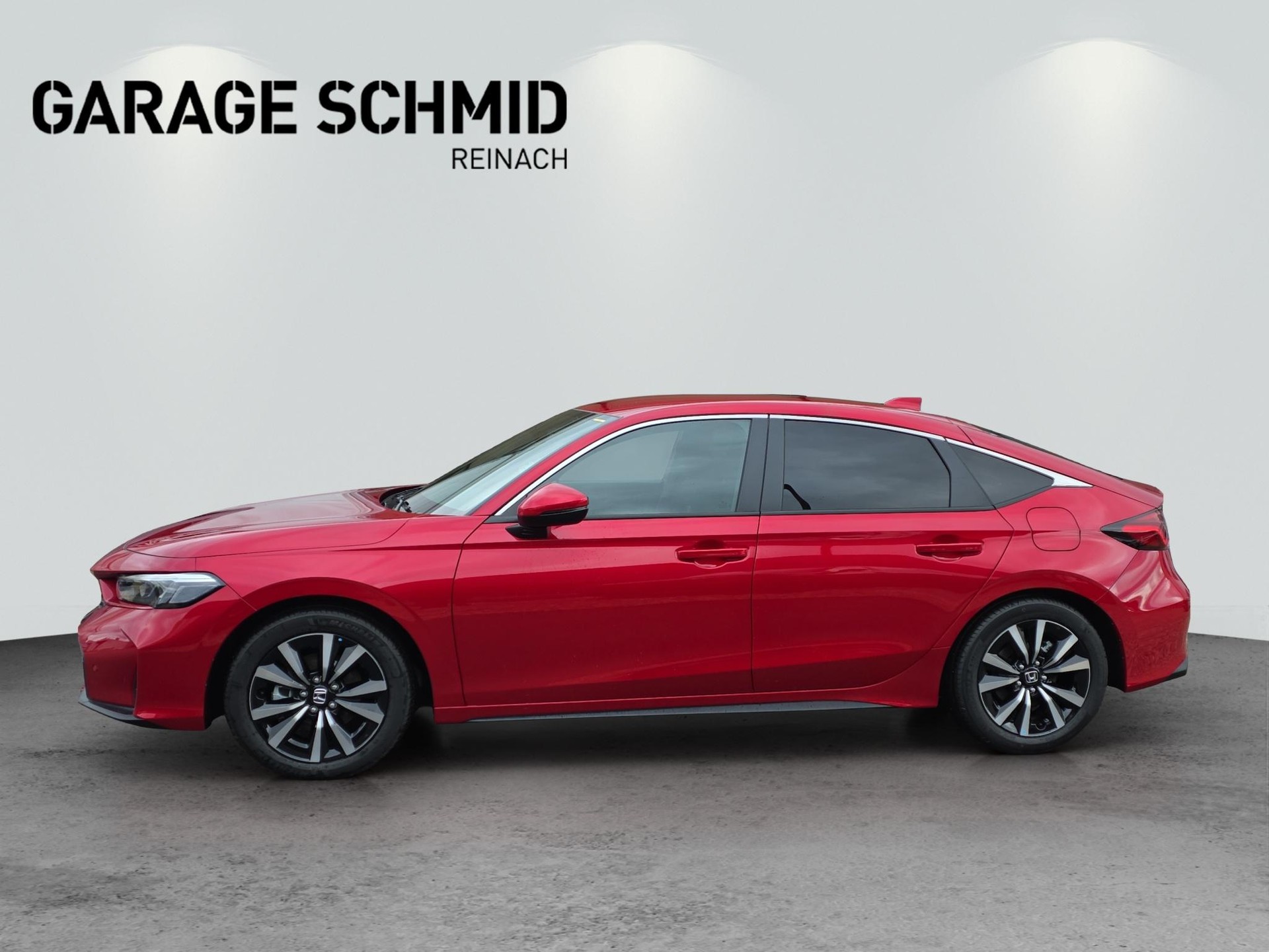 HONDA Civic 2.0 i-MMD Elegance-showroom-element-2