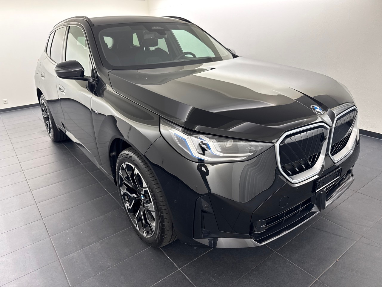 BMW X3 xDrive 20 48V M Sport ''inkl. Anhängervorrichtung''-showroom-element-3