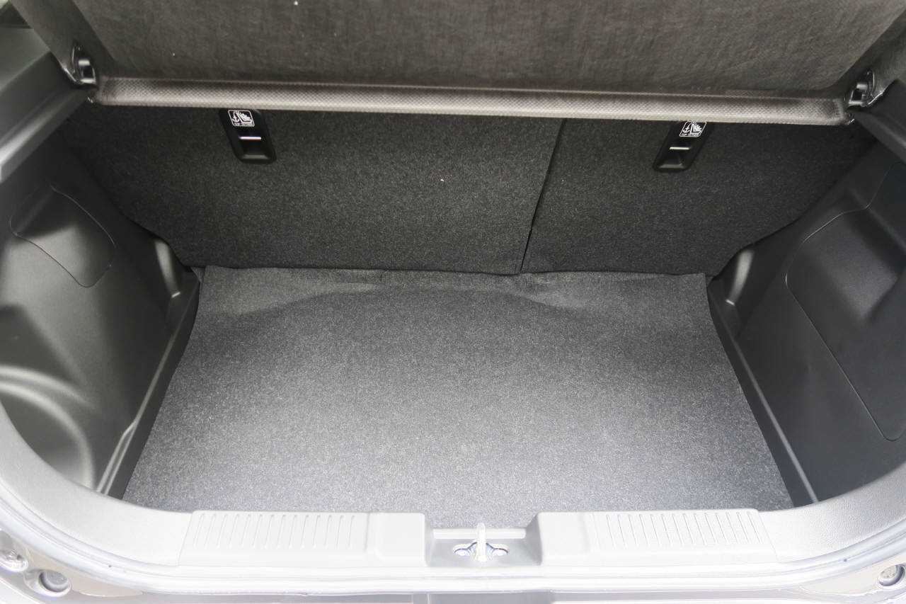 SUZUKI Swift 1.2 Sakura Top Hybrid 4x4-image-15