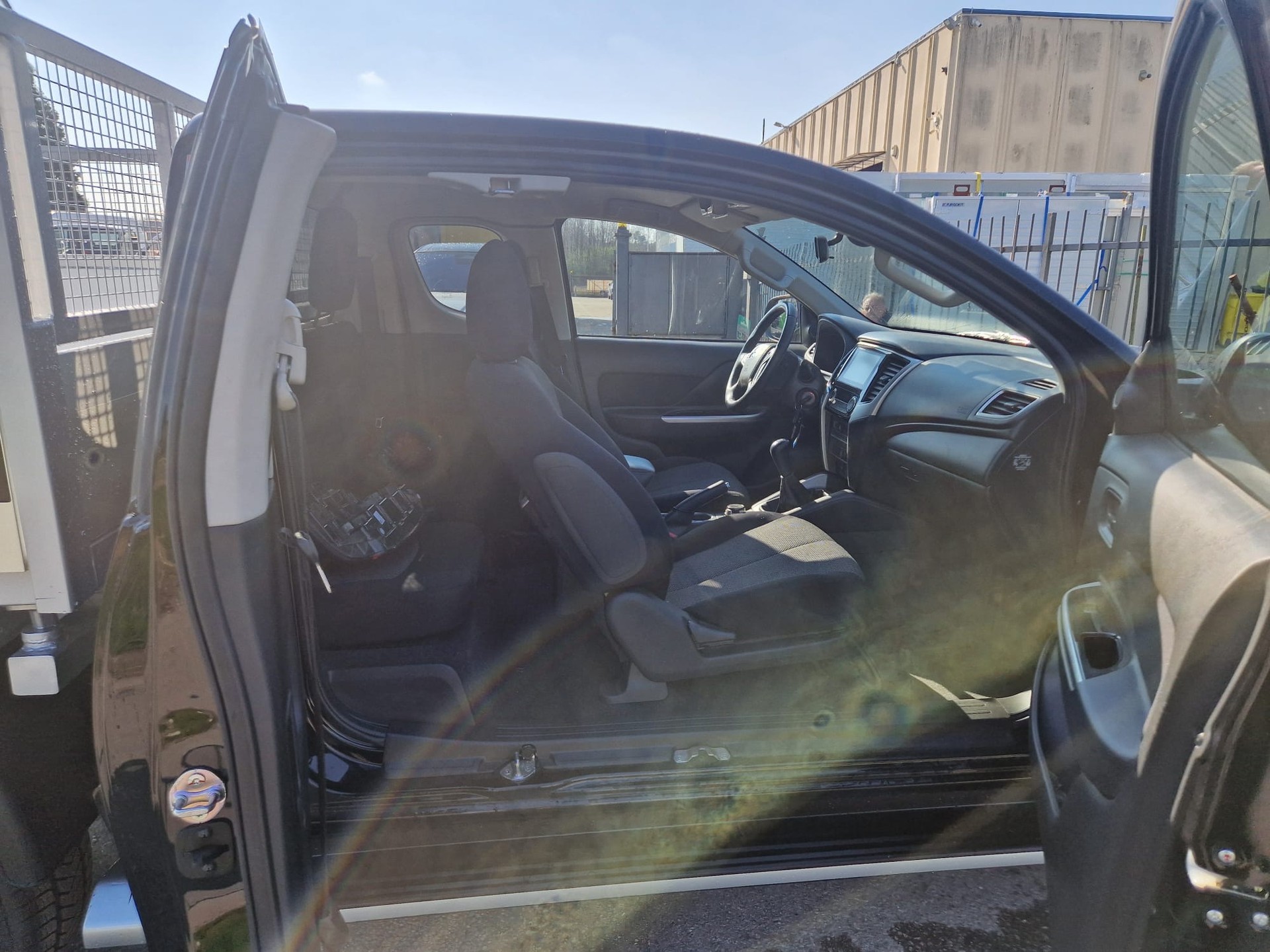 MITSUBISHI L 200 2.2 DID Value Club Cab - Ponte Ribaltabile 3 Lati "NUOVO" con Sopra Sponde - Gancio Traino KG. 3000-image-15