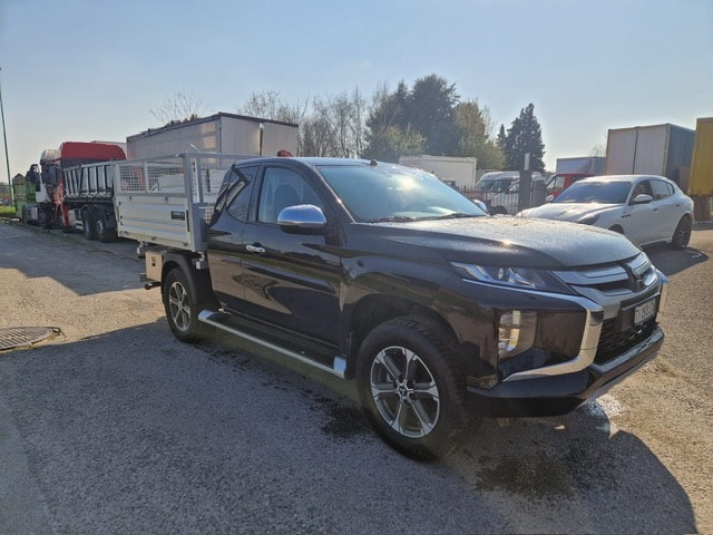 MITSUBISHI L 200 2.2 DID Value Club Cab - Ponte Ribaltabile 3 Lati "NUOVO" con Sopra Sponde - Gancio Traino KG. 3000-image-4