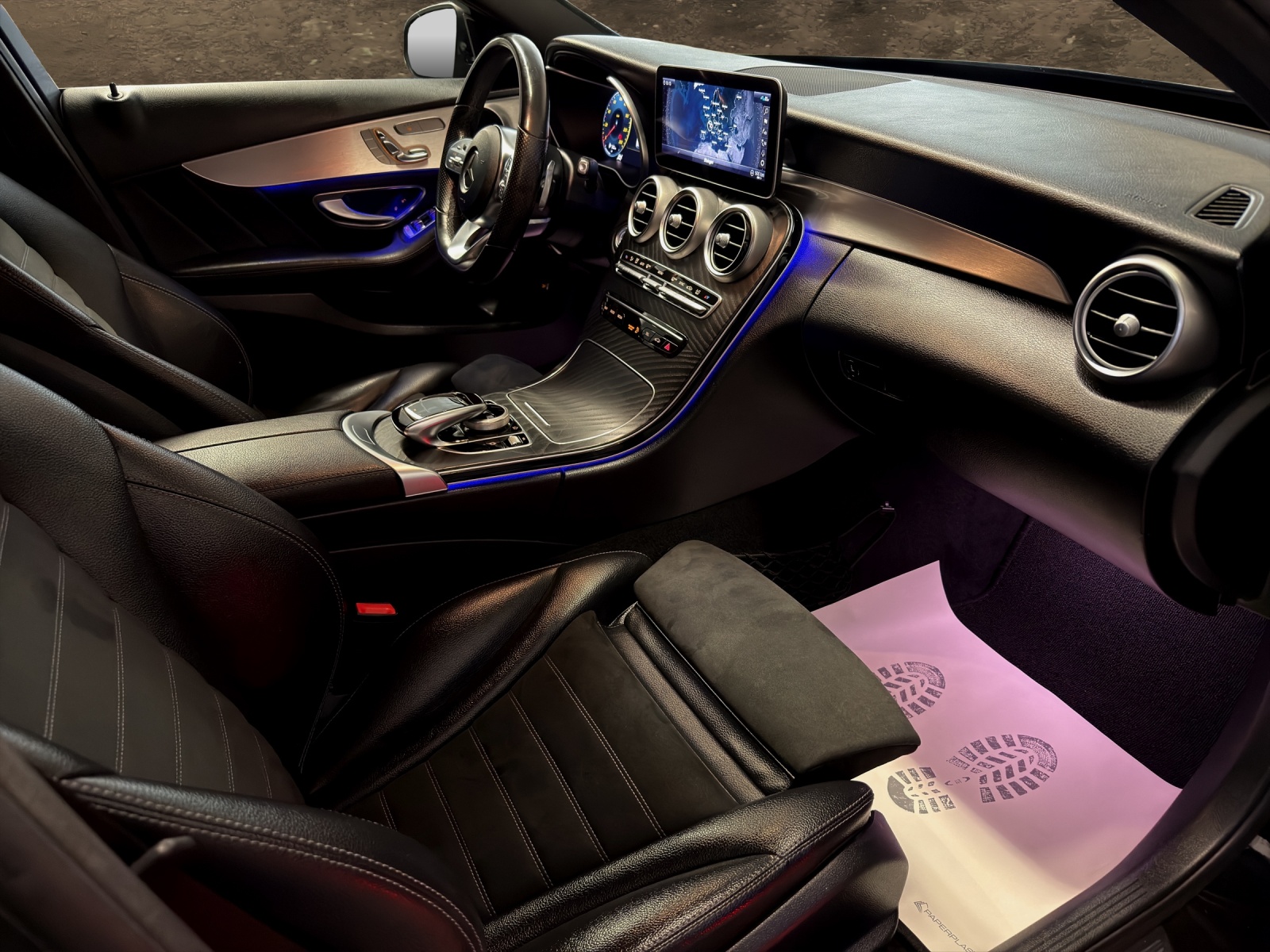 MERCEDES-BENZ C 200 Swiss Star AMG Line 4M 9G-Tronic-image-10