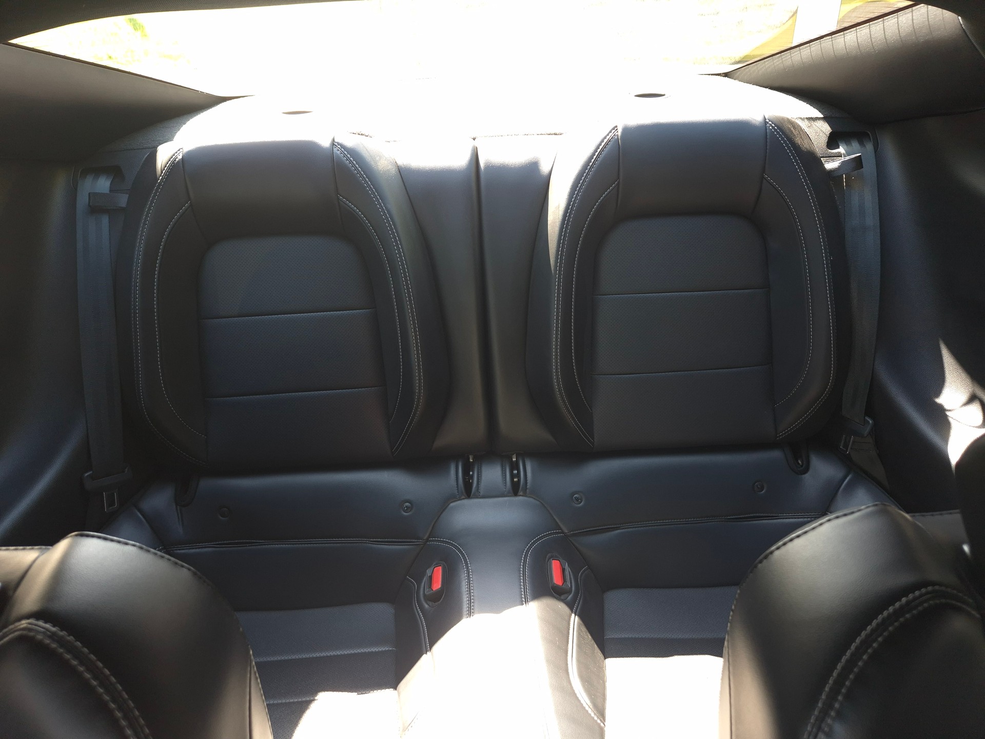 FORD Mustang Fastback 5.0 V8 GT Automat-image-26