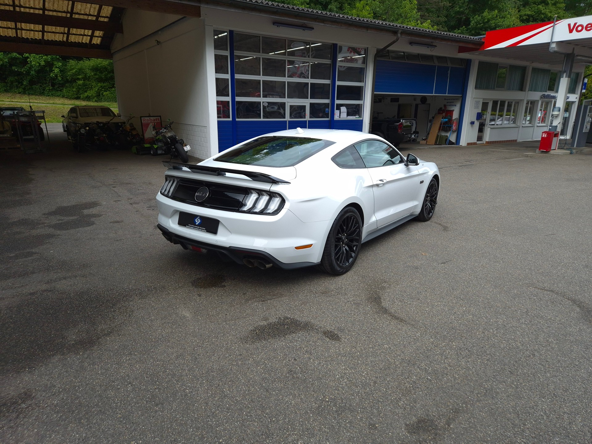 FORD Mustang Fastback 5.0 V8 GT Automat-image-12