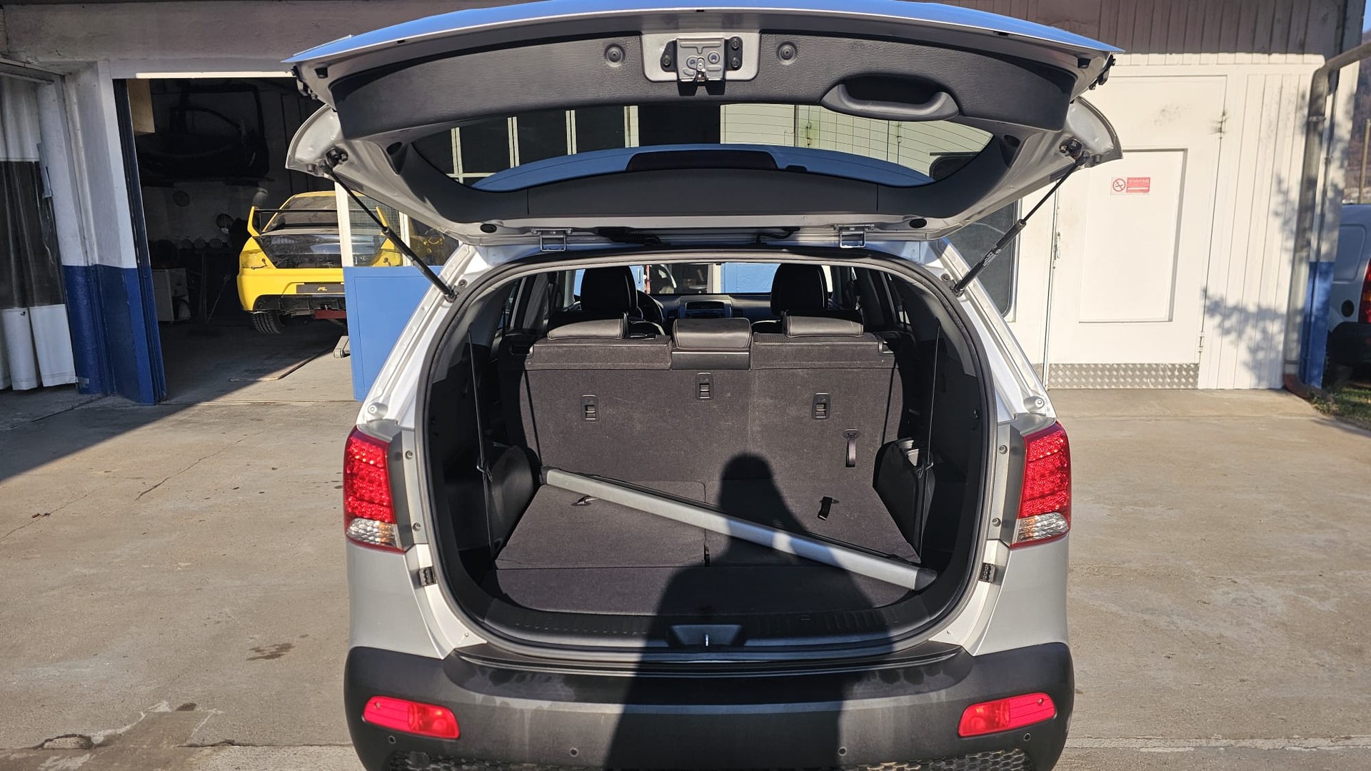 KIA Sorento 2.2 CRDI Style Automatic-image-8