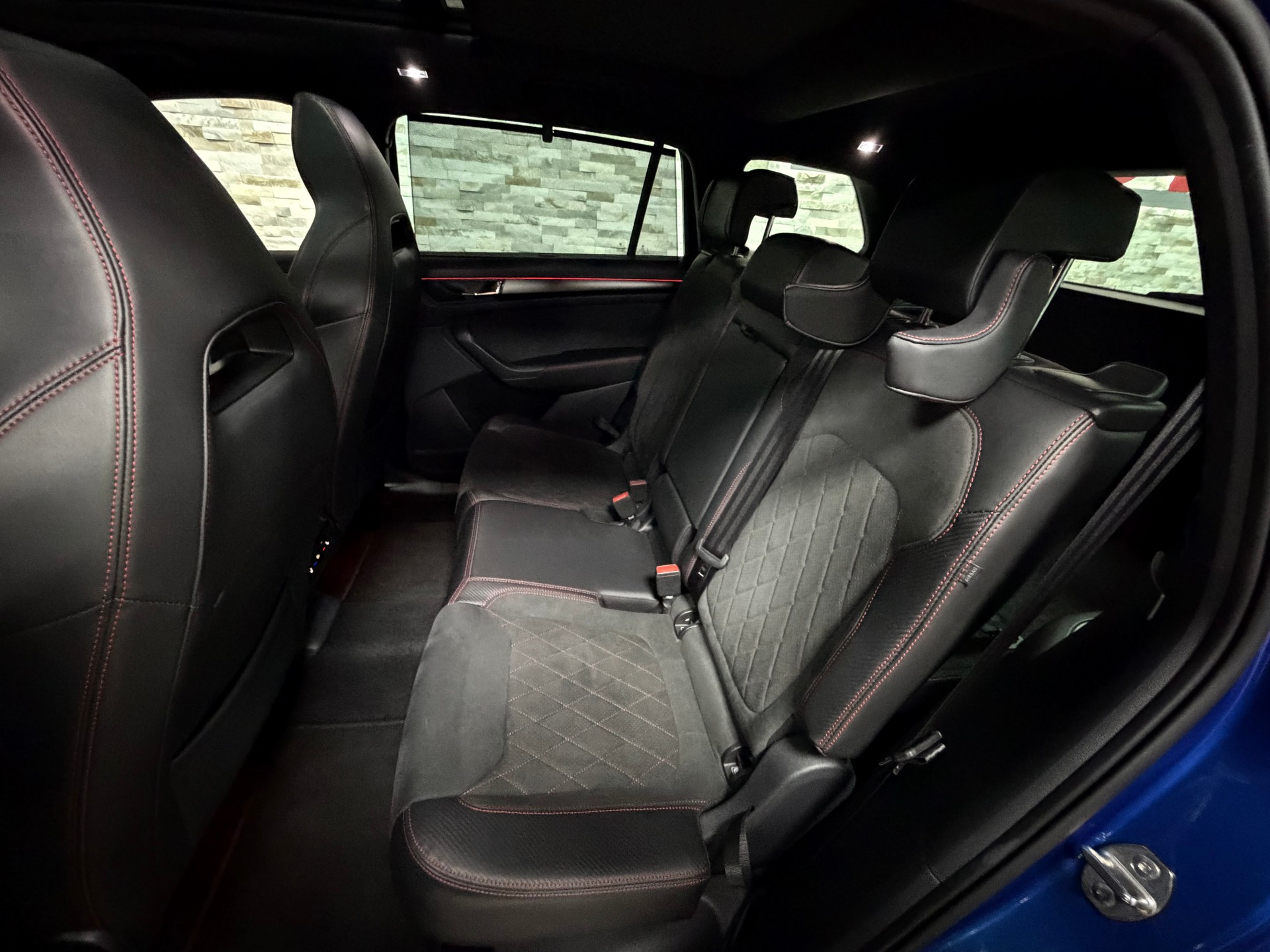 SKODA Kodiaq 2.0 TSI 4x4 RS-image-22
