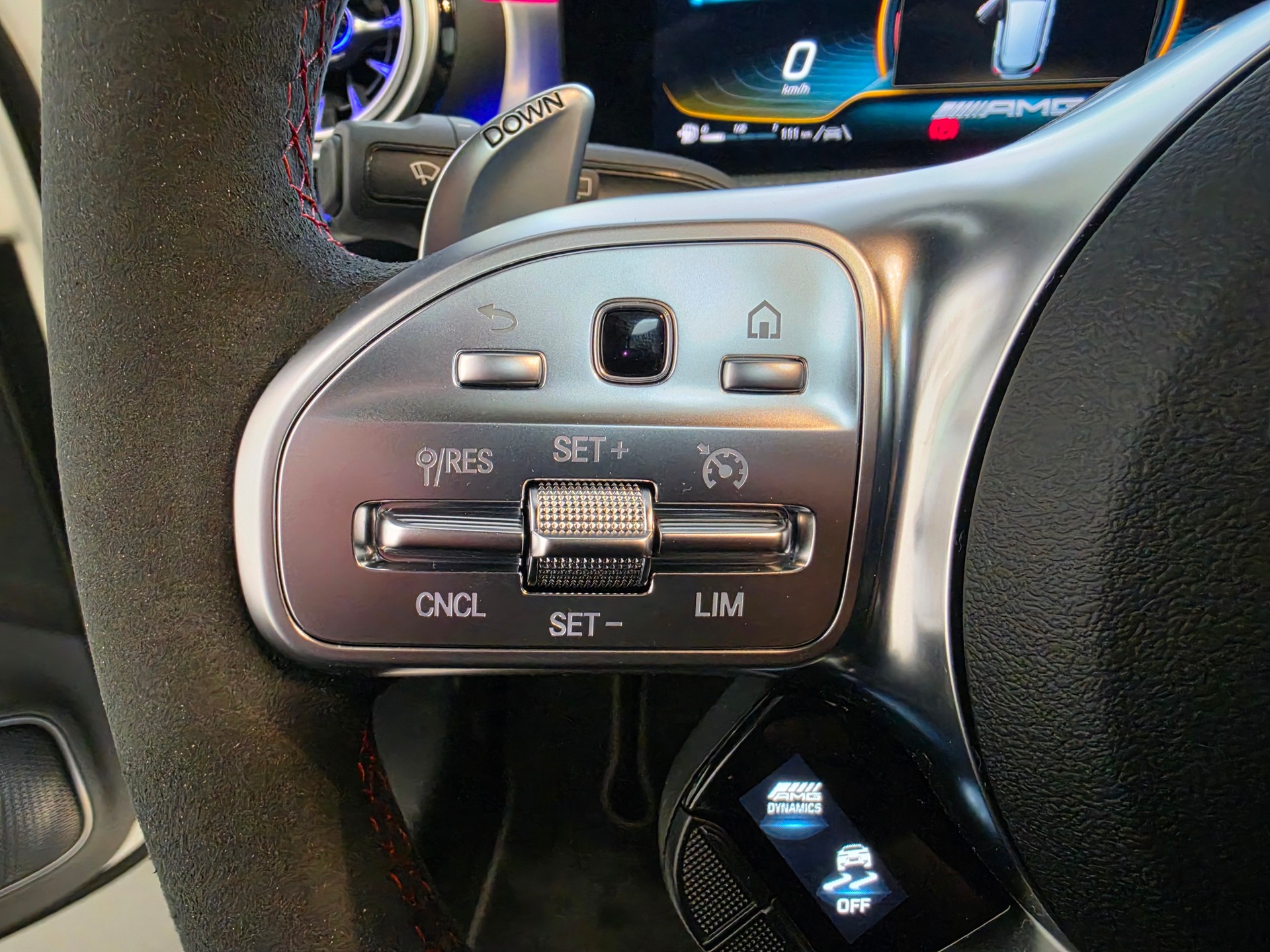 MERCEDES-BENZ A 35 AMG 4Matic Panamericana Edition Speedshift-image-18