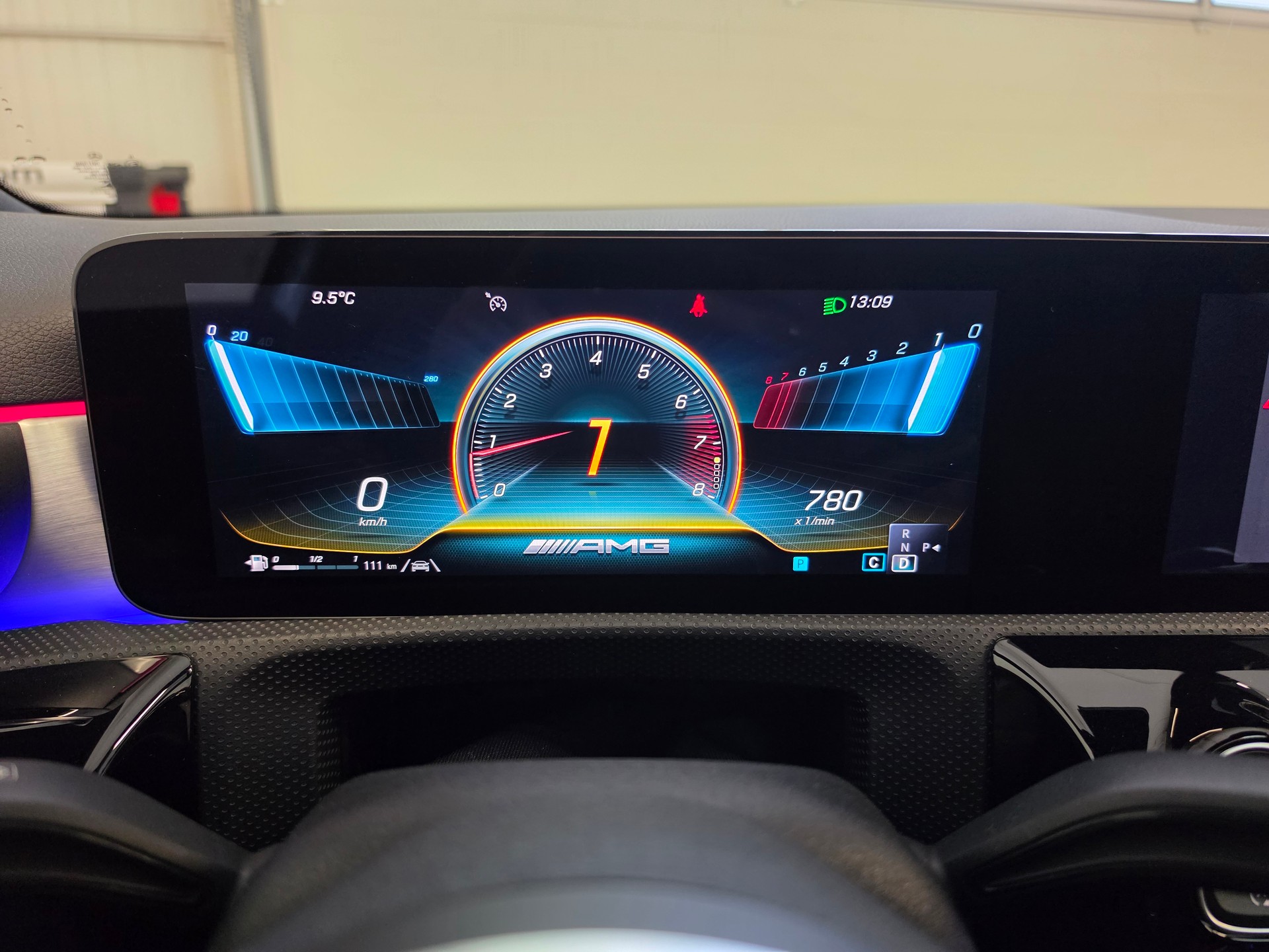 MERCEDES-BENZ A 35 AMG 4Matic Panamericana Edition Speedshift-image-7