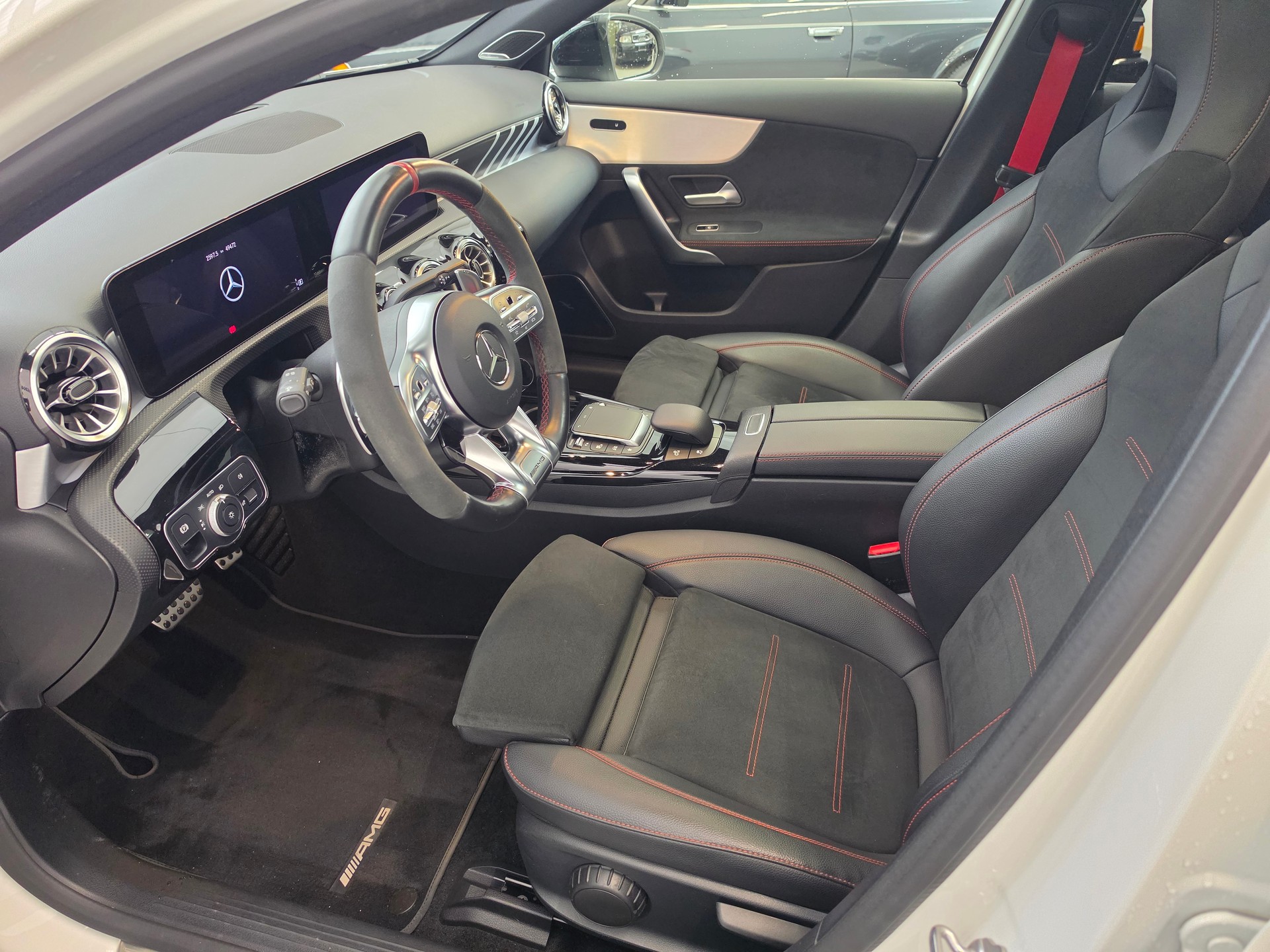 MERCEDES-BENZ A 35 AMG 4Matic Panamericana Edition Speedshift-showroom-element-3