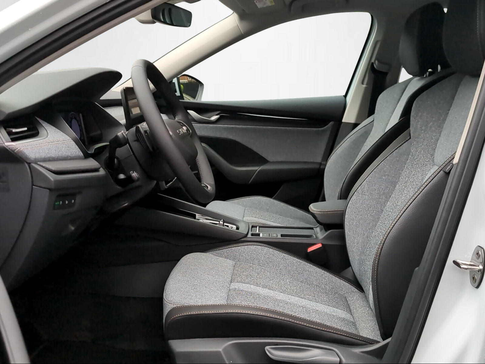 SKODA Octavia Combi 2.0 TSI Selection 4x4 DSG-image-4