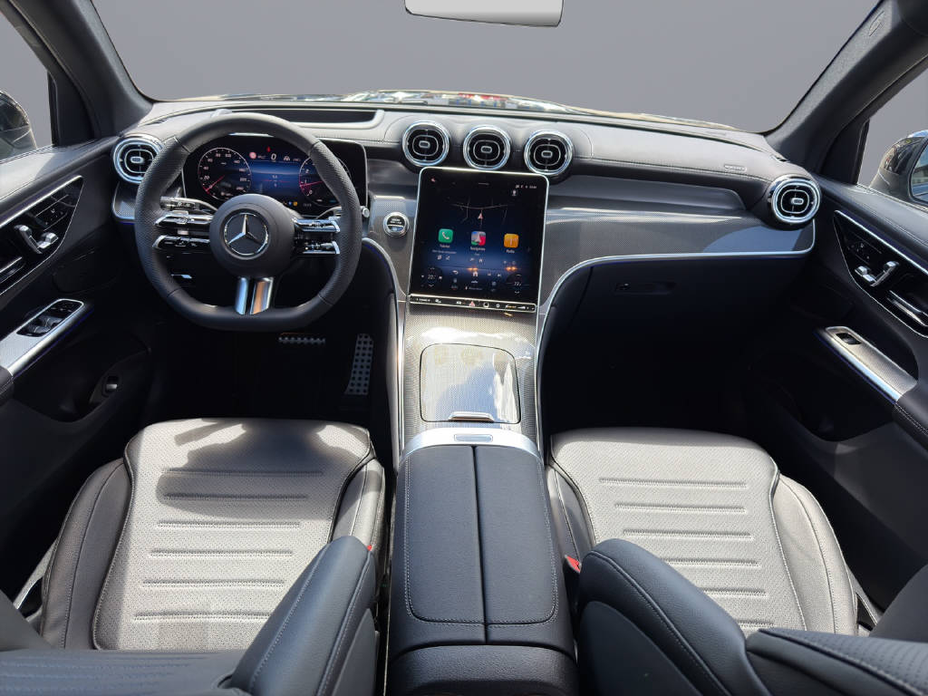 MERCEDES-BENZ GLC 300 AMG Line 4matic-image-8