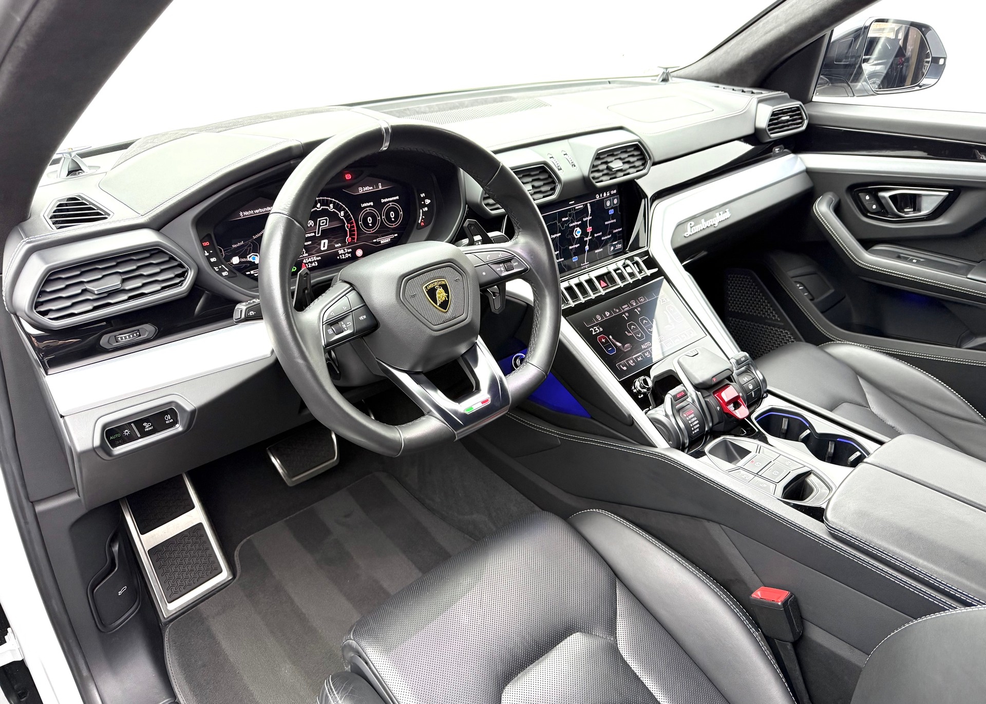 LAMBORGHINI Urus E-Gear-image-6