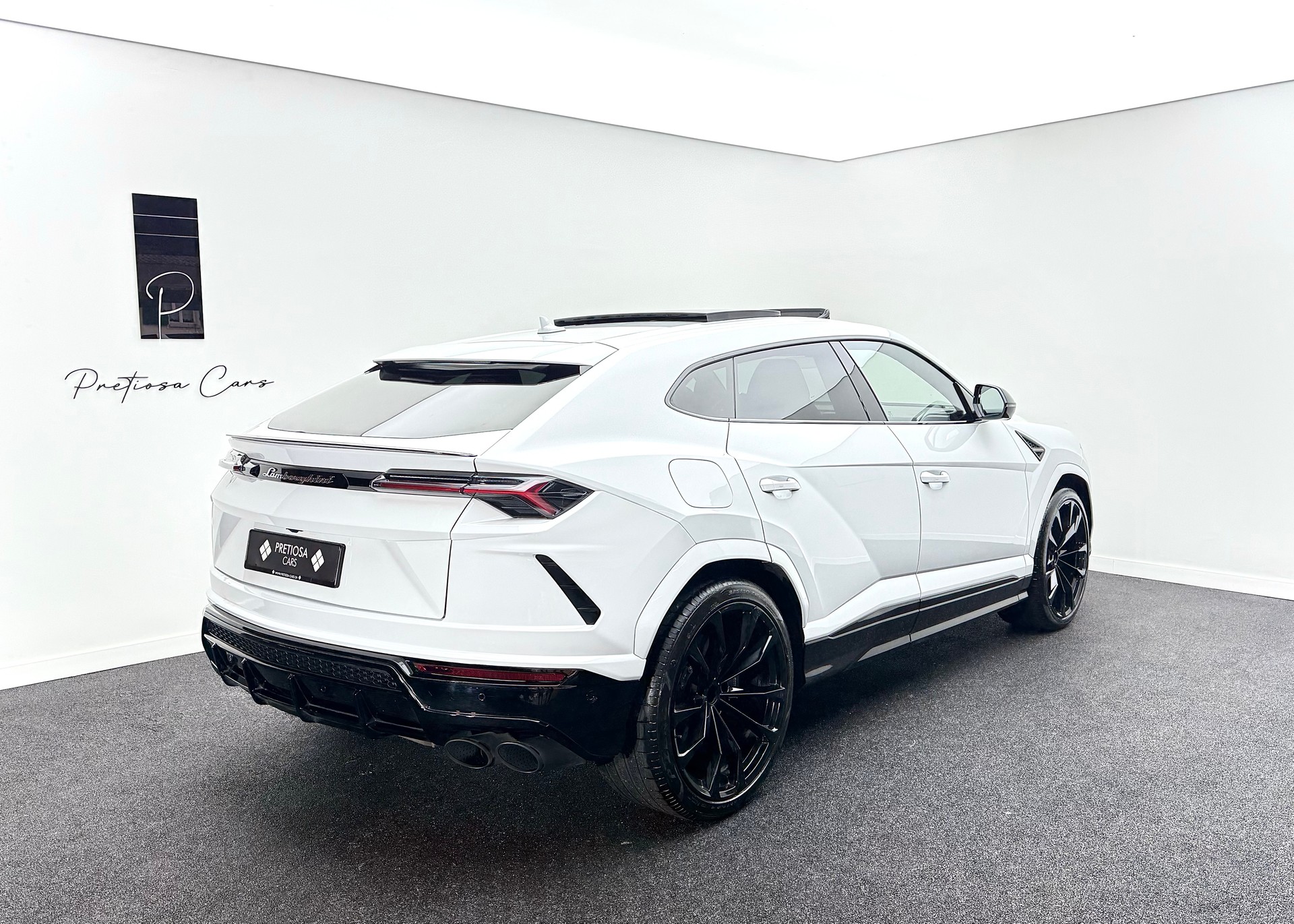 LAMBORGHINI Urus E-Gear-image-4