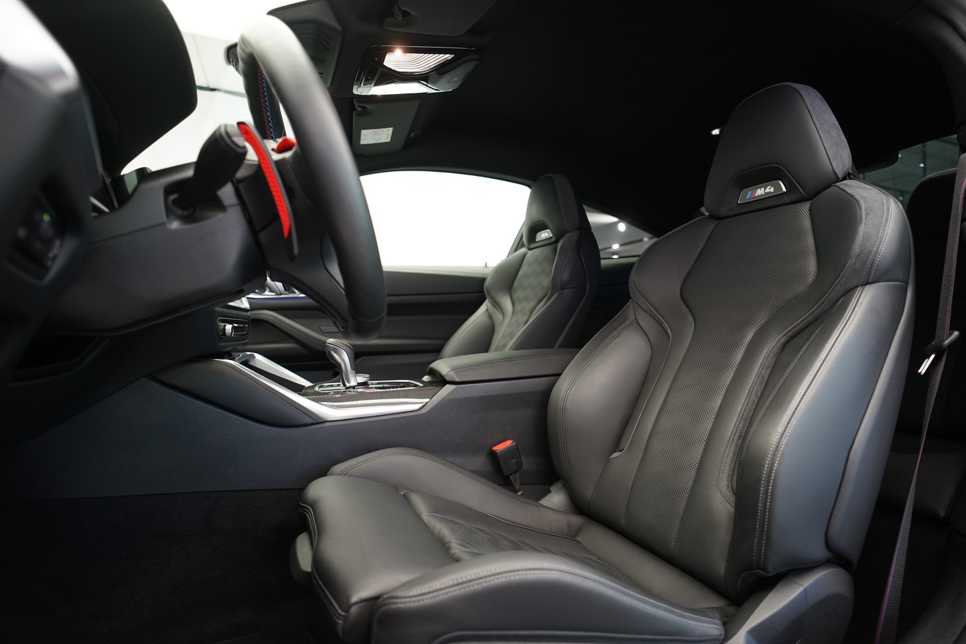 BMW M4 Coupé Competition M xDrive *CH-Fahrzeug* *Dravitgrau* *Carbon*-image-15